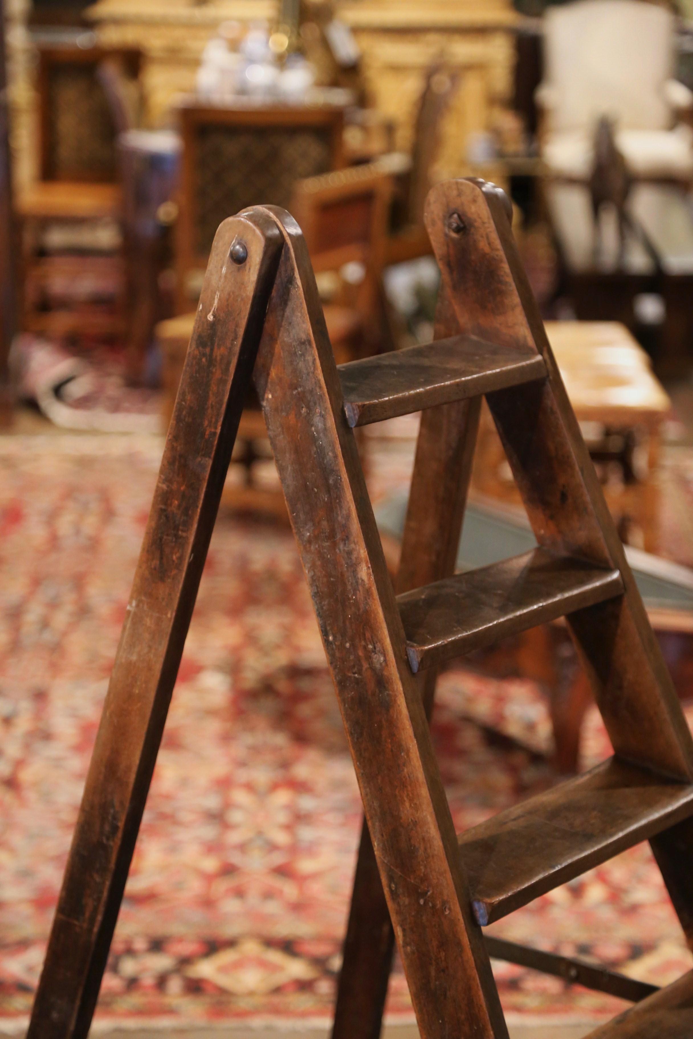 Early 20th Century French Country Carved Walnut Seven-Step Library Ladder 4