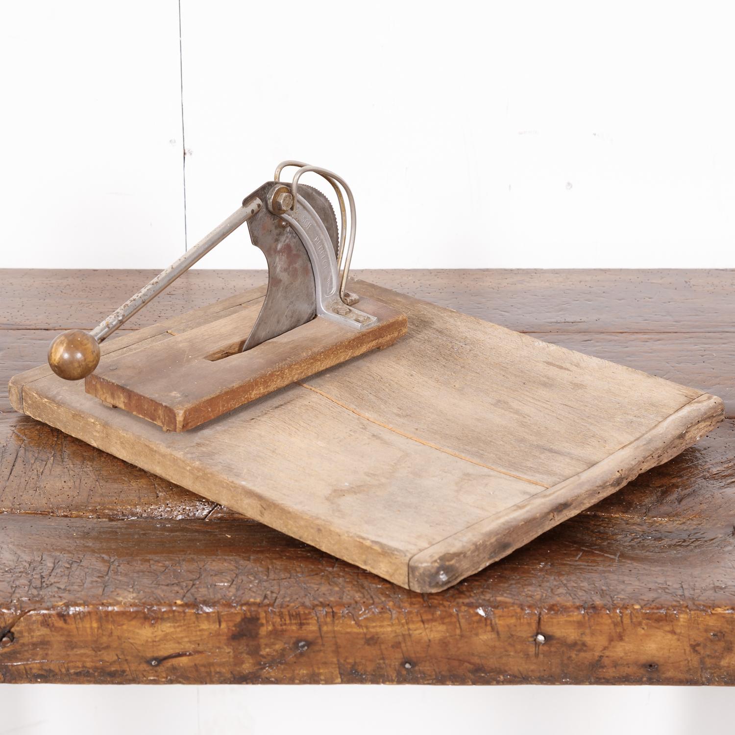 guillotine bread cutter