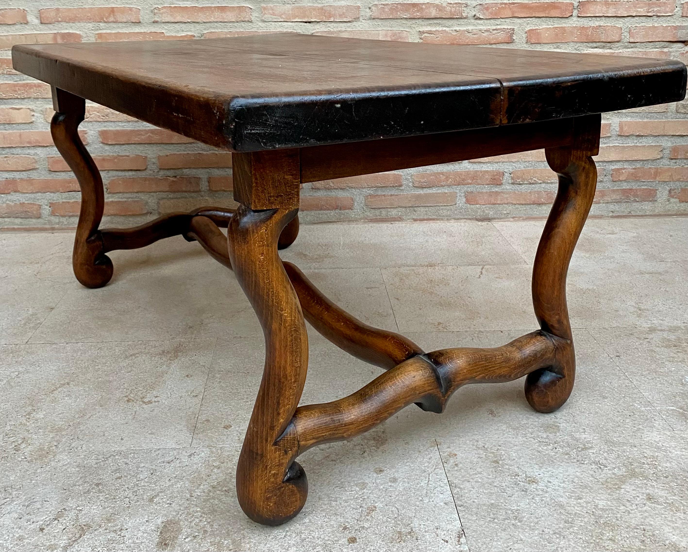 Early 20th Century French Country Oak Side Table, 1940s For Sale 6