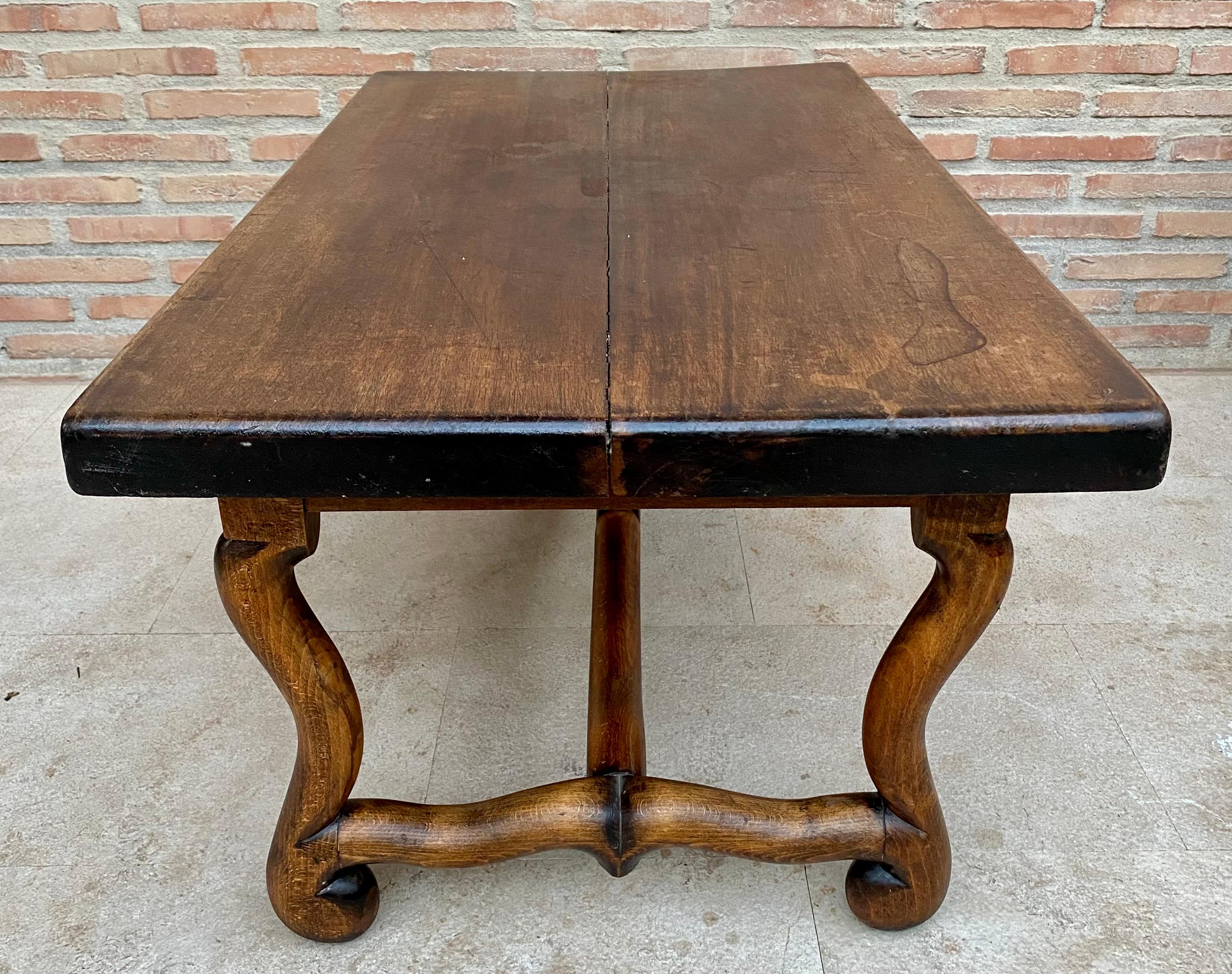 Early 20th Century French Country Oak Side Table, 1940s For Sale 5