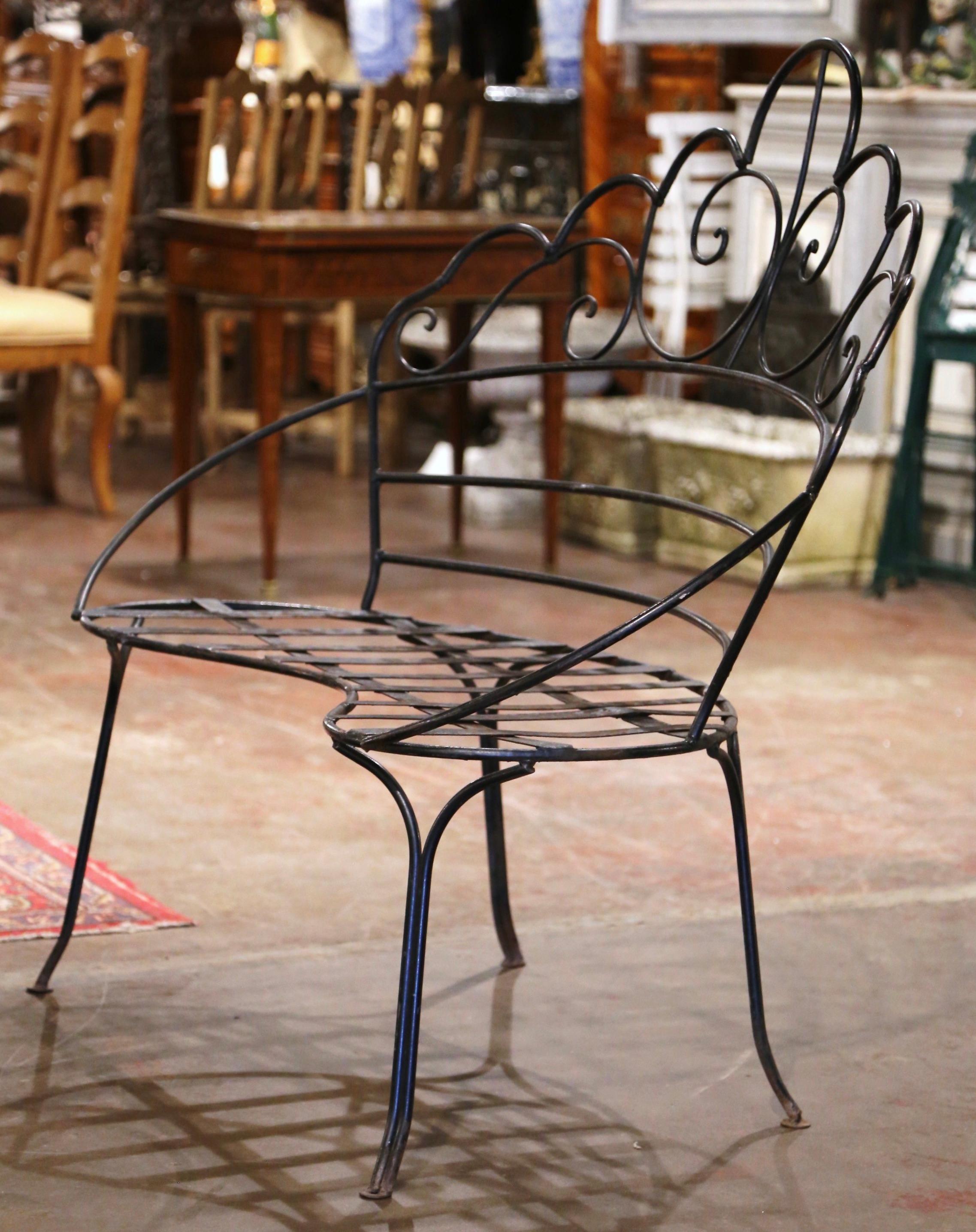 Early 20th Century French Curved Two-Seat Iron Garden Bench Settee from Normandy For Sale 4