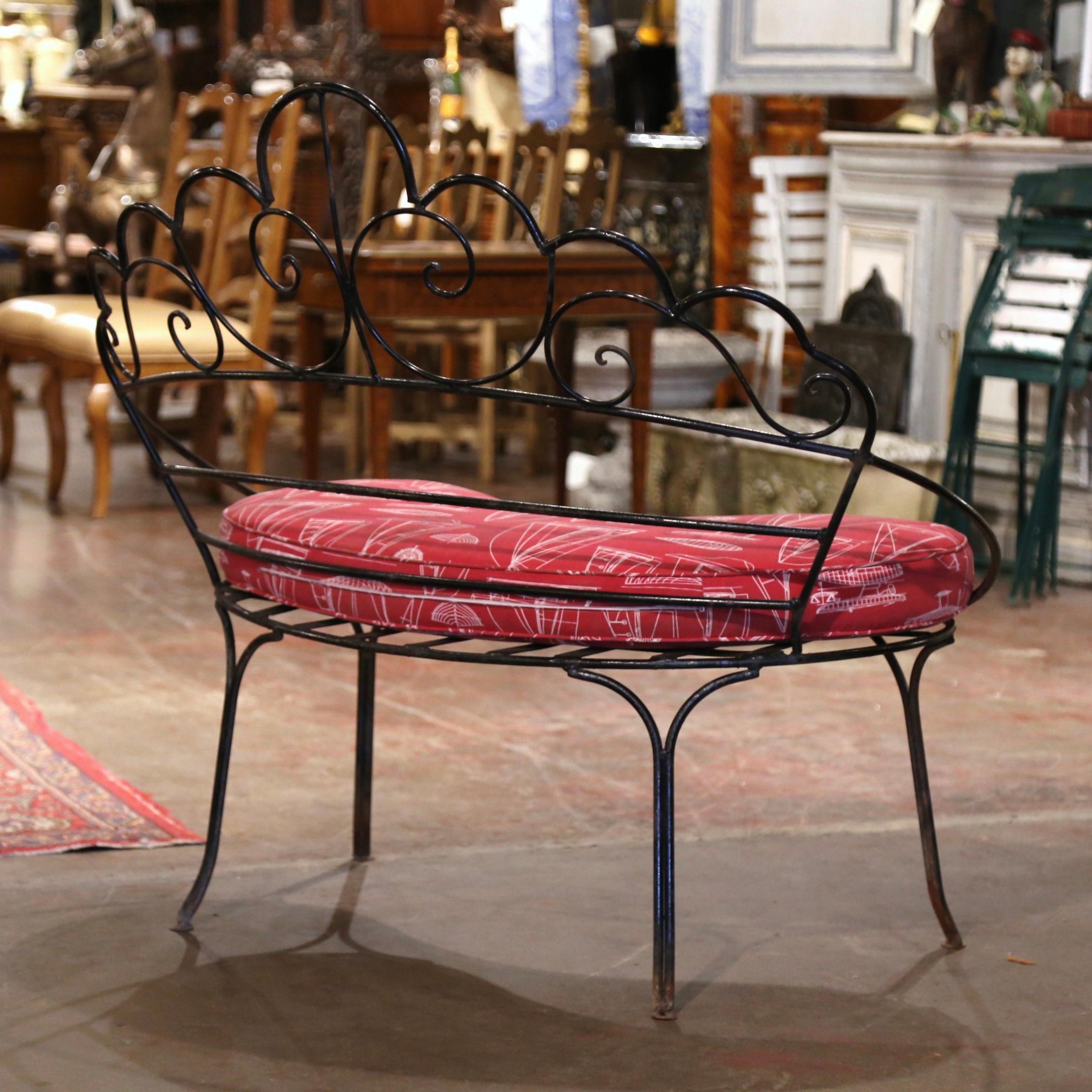 Early 20th Century French Curved Two-Seat Iron Garden Bench Settee from Normandy 5