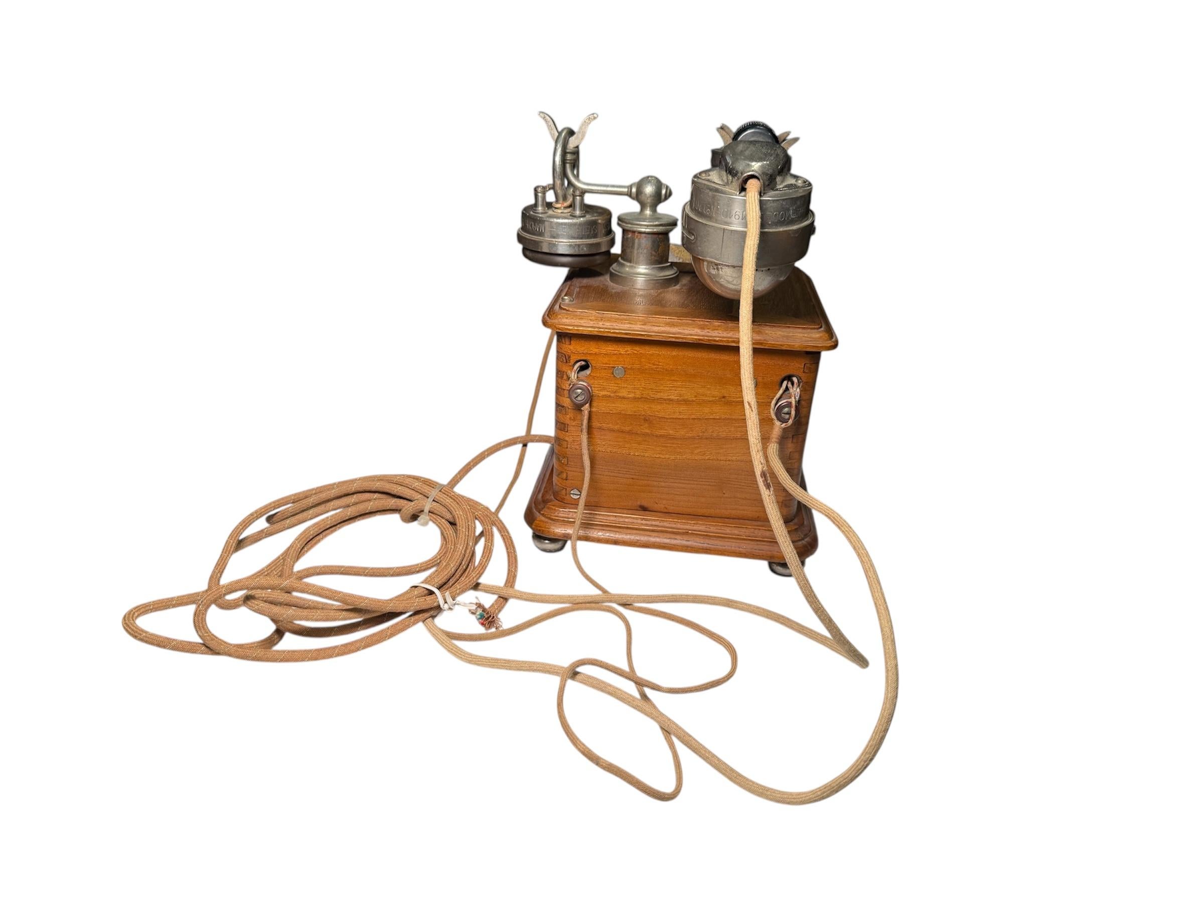 Telefono da tavolo francese dei primi del Novecento in vendita 2