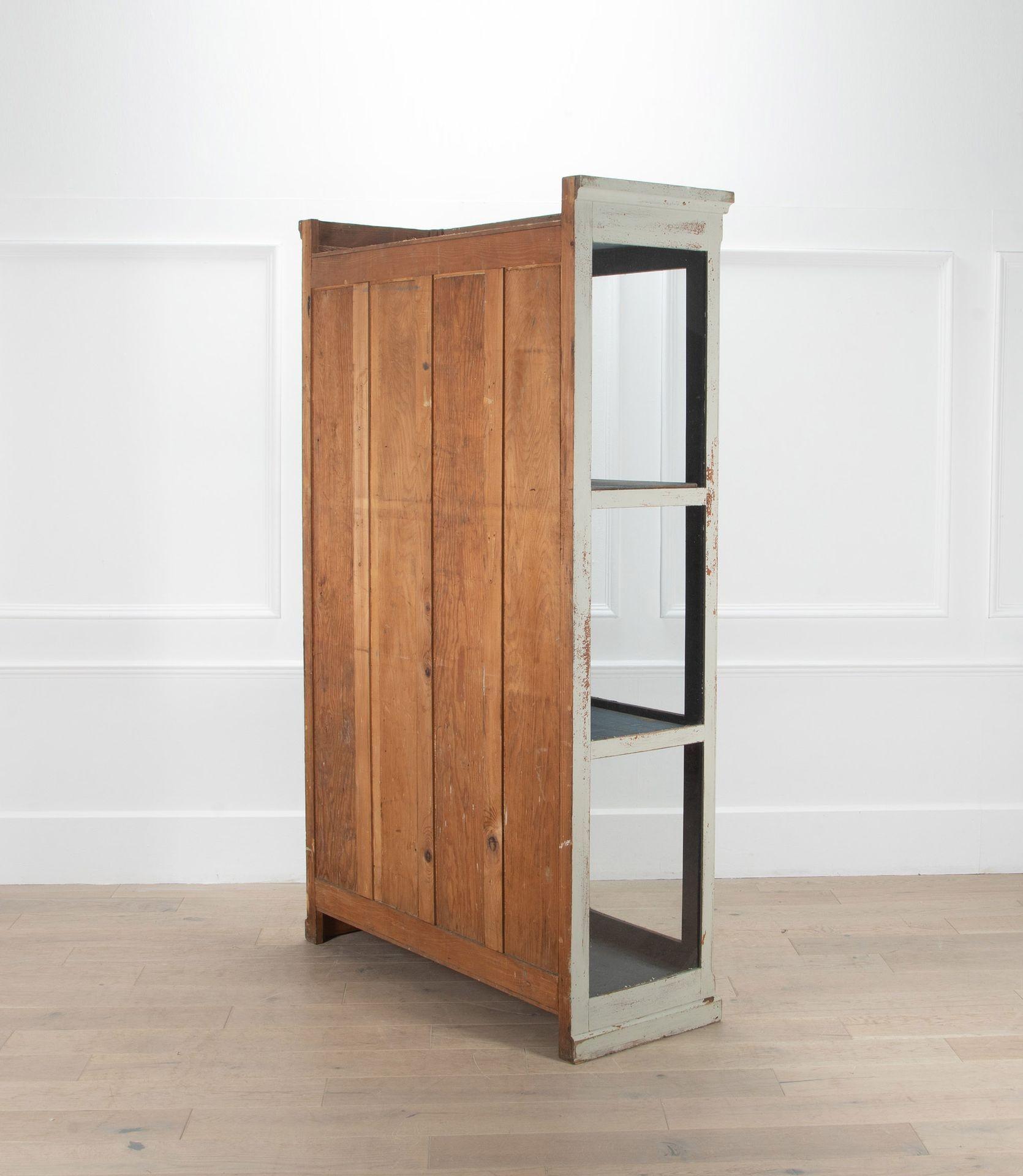 Armoire de présentation française du début du 20e siècle en vente 2
