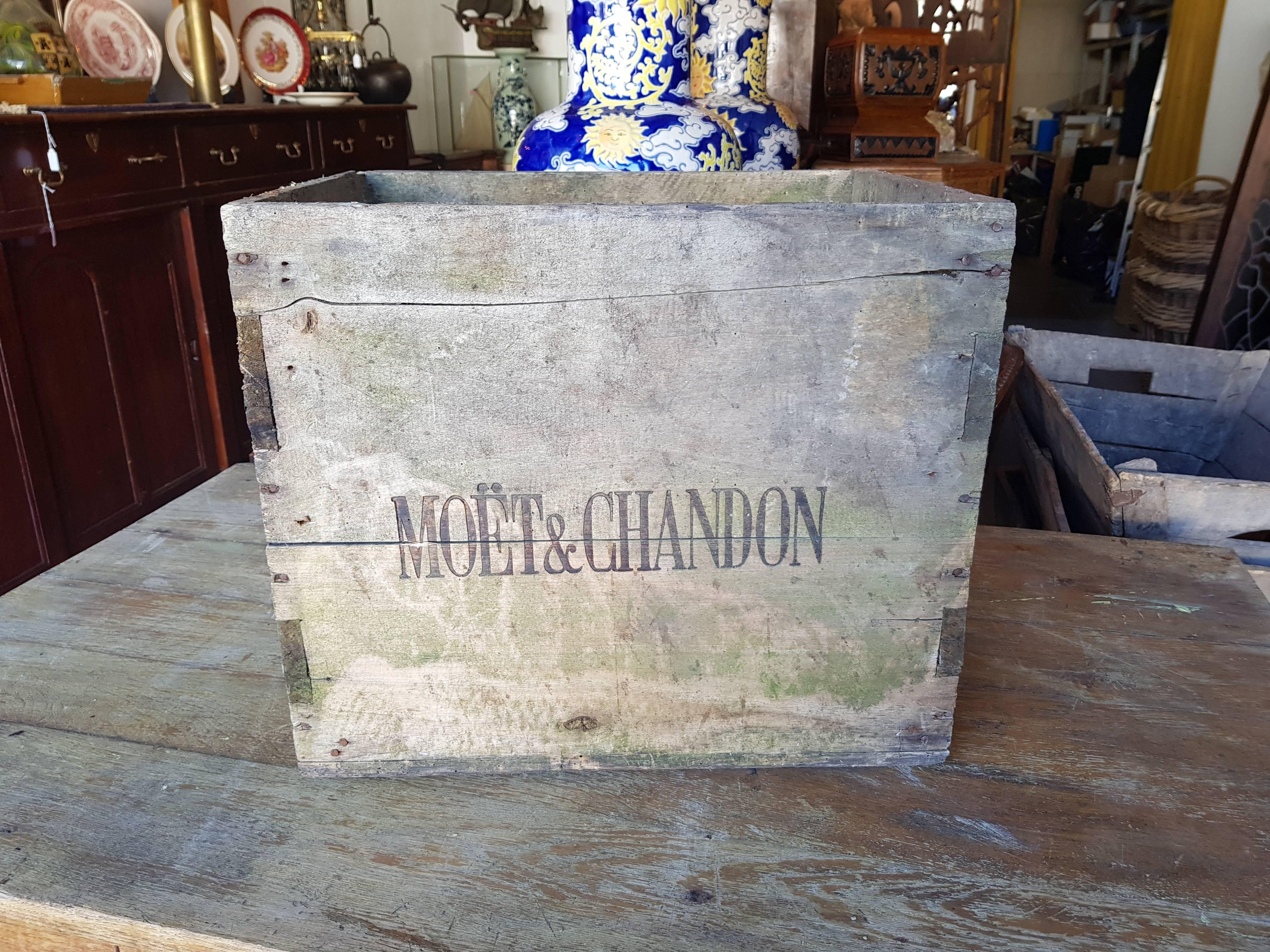 Very rare early 20th century French double-sided Moet & Chandon box for champagne bottles.

The measurements are,
Depth 39 cm/ 15.3 inch.
Width 50 cm/ 19.6 inch.
Height 42 cm/ 16.5 inch.
 