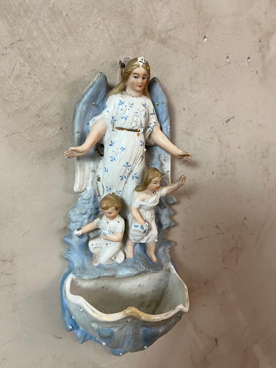 Français Fonts baptismaux en faïence française du début du 20e siècle, années 1900 en vente