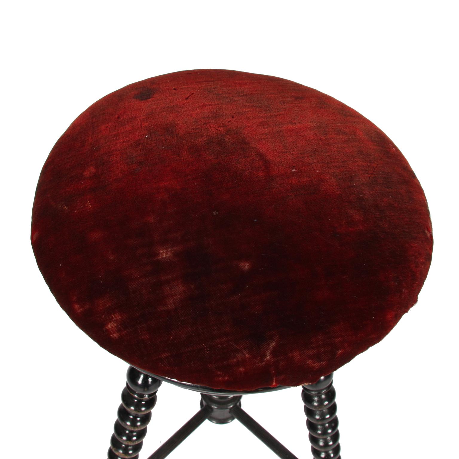 Early 20th Century French Ebonised 'Bobbin' Stool with Red Velvet Seat In Good Condition In London, GB
