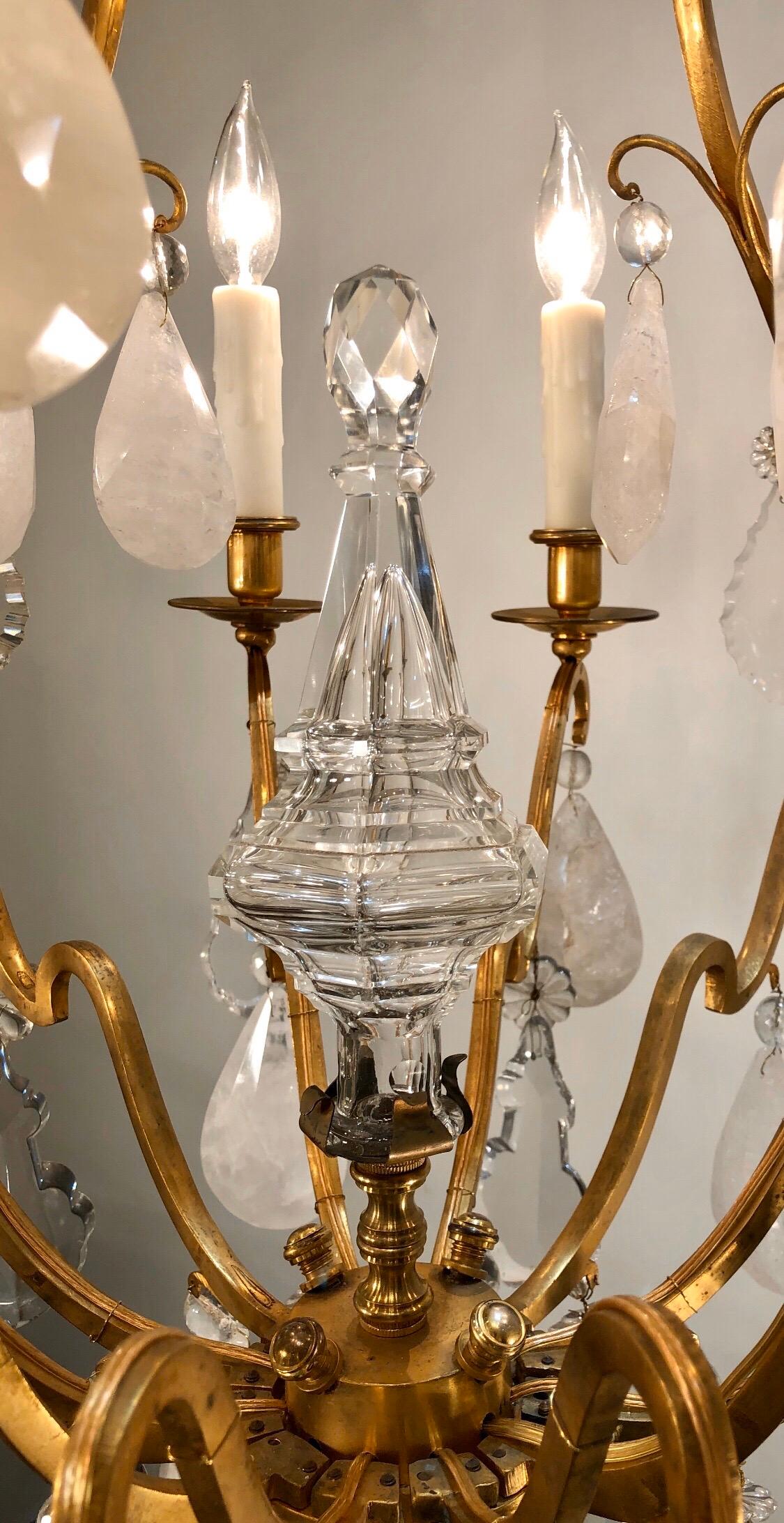 Early 20th Century French Eight Arm Rock Crystal and Gilt Bronze Chandelier For Sale 1