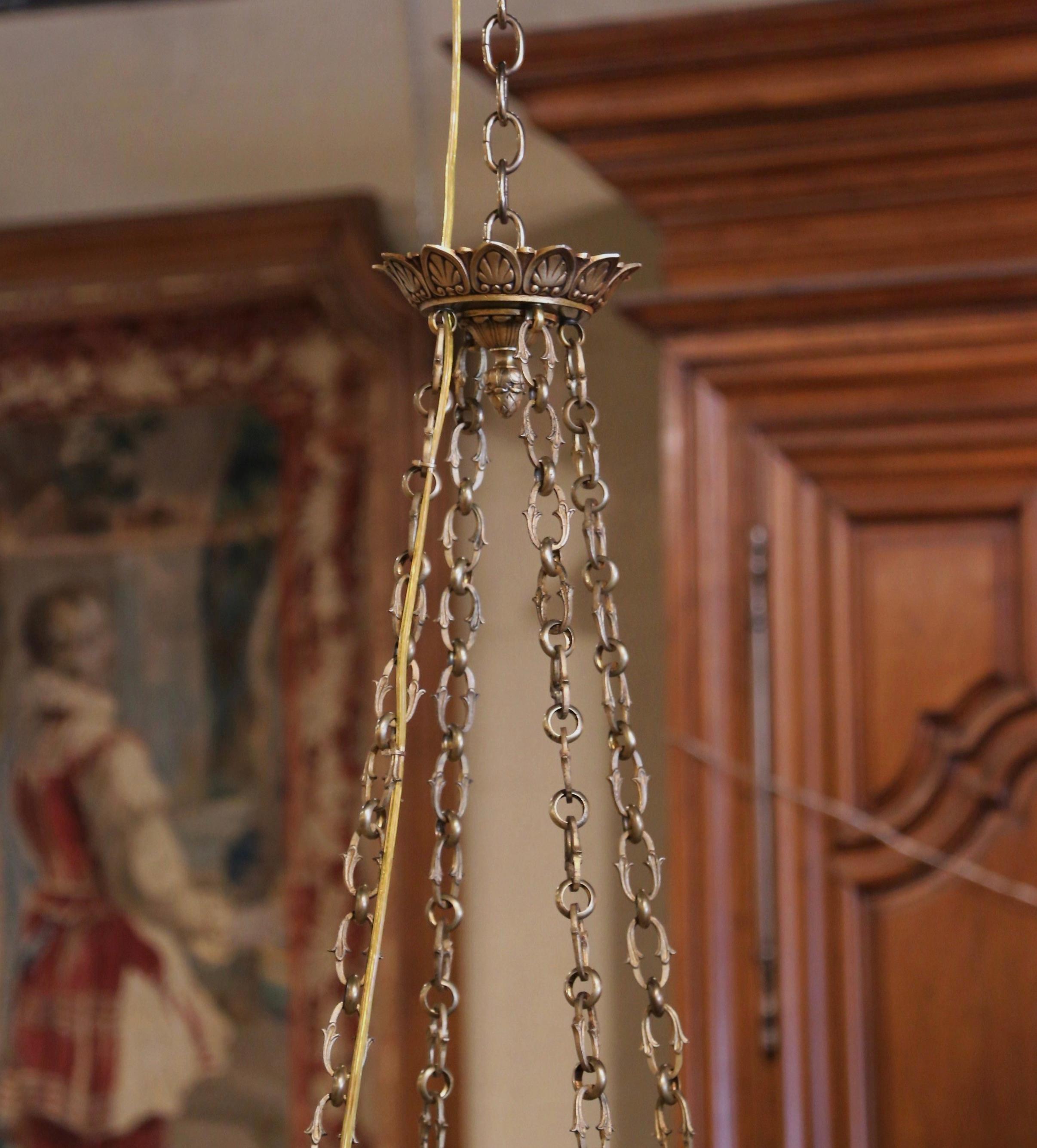 Early 20th Century French Empire Bronze Dore Eight-Light Chandelier In Excellent Condition For Sale In Dallas, TX
