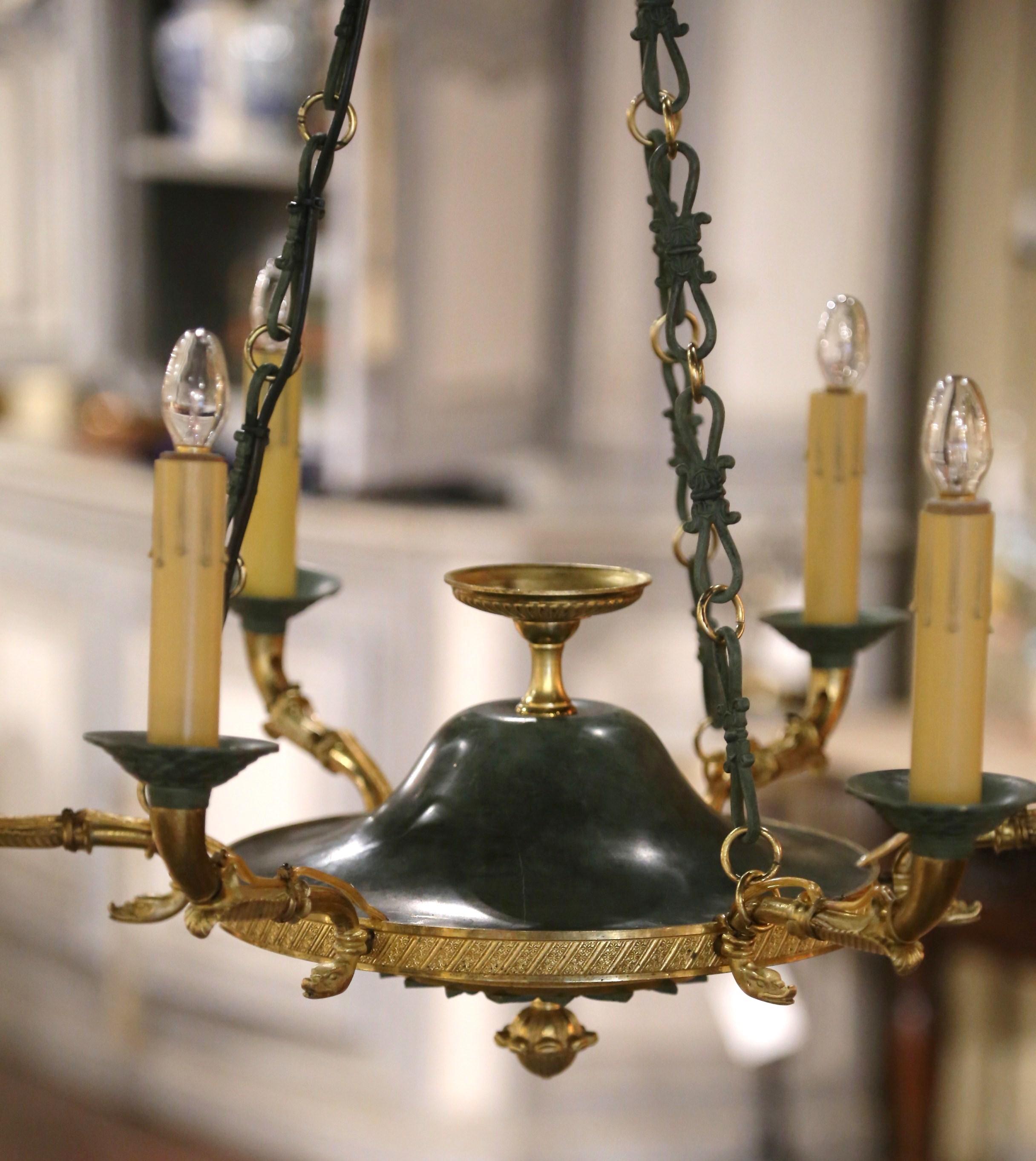 Francese Lampadario a sei luci in bronzo Dore Impero francese del primo Novecento in vendita