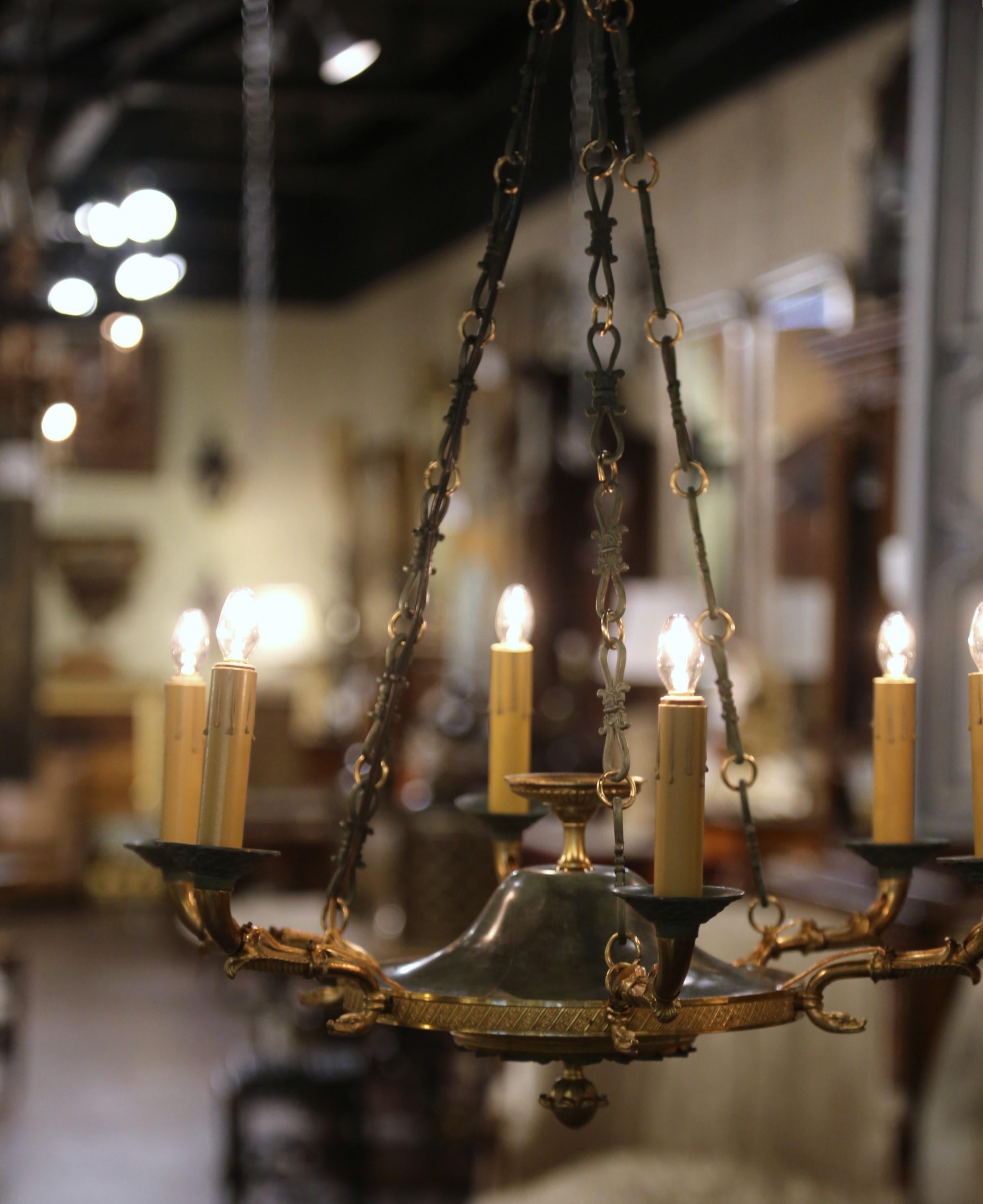 Lampadario a sei luci in bronzo Dore Impero francese del primo Novecento In condizioni ottime in vendita a Dallas, TX