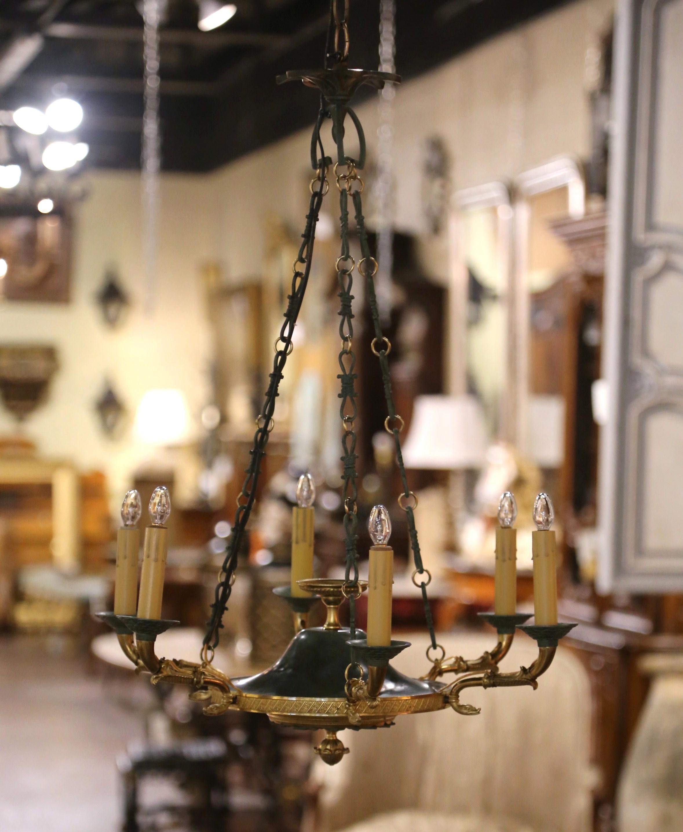 Bronzo Lampadario a sei luci in bronzo Dore Impero francese del primo Novecento in vendita