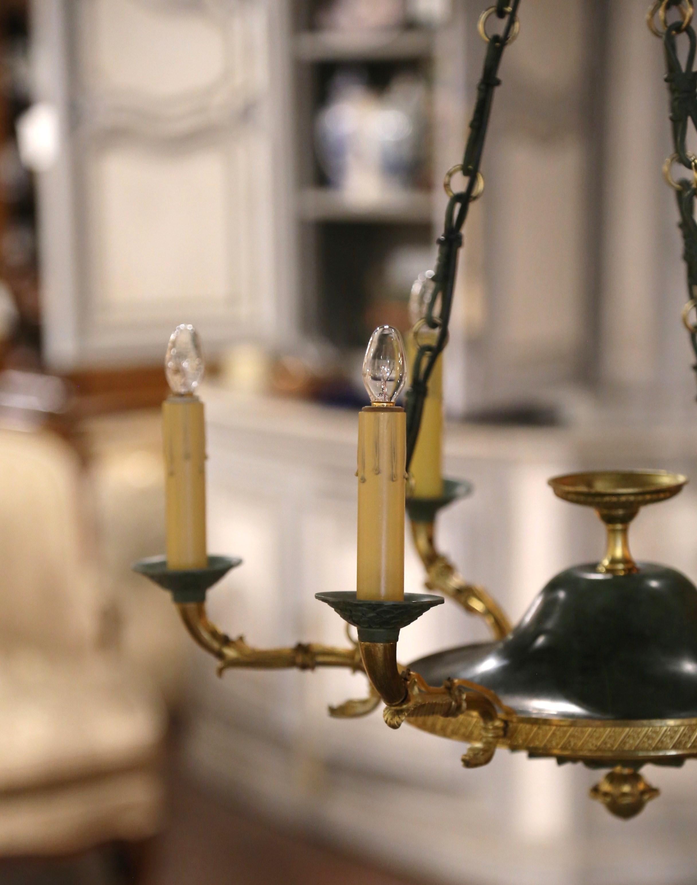 Lampadario a sei luci in bronzo Dore Impero francese del primo Novecento in vendita 1