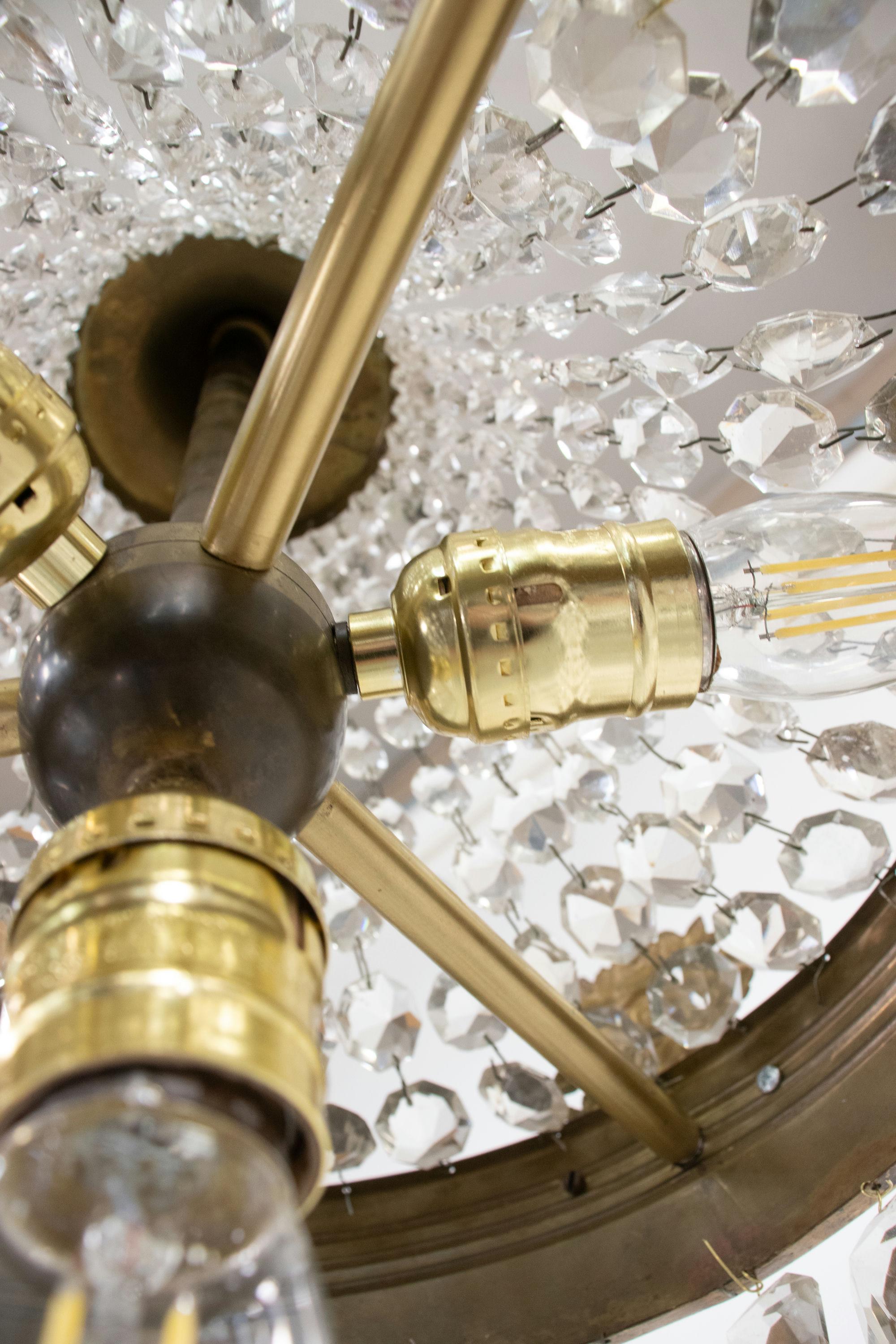 Lampadario di cristallo con perline in stile impero francese dei primi del Novecento in vendita 2