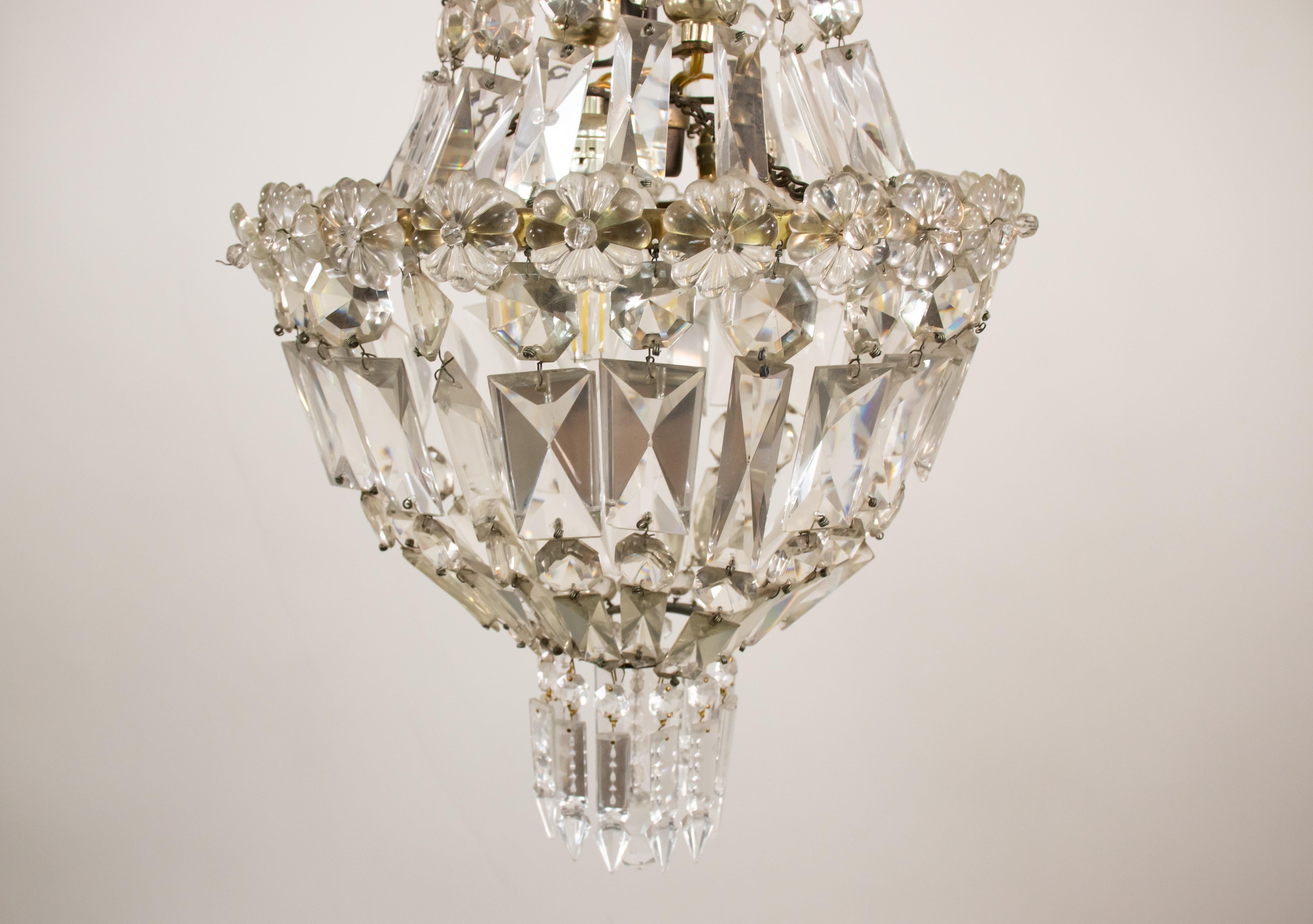 Französischer Kristall-Kronleuchter im Empire-Stil des frühen 20. Jahrhunderts im Angebot 9