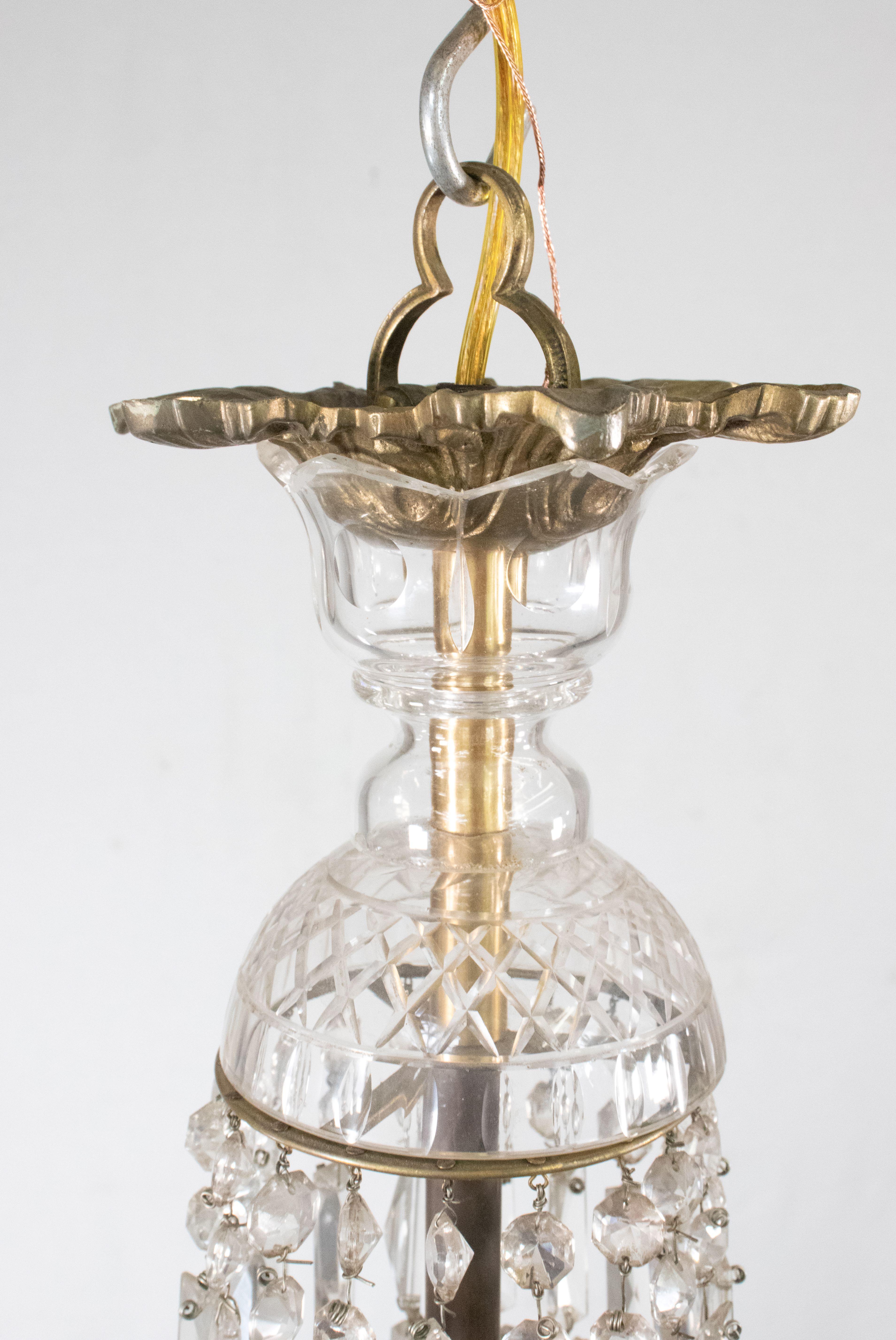 Französischer Kristall-Kronleuchter im Empire-Stil des frühen 20. Jahrhunderts im Angebot 1