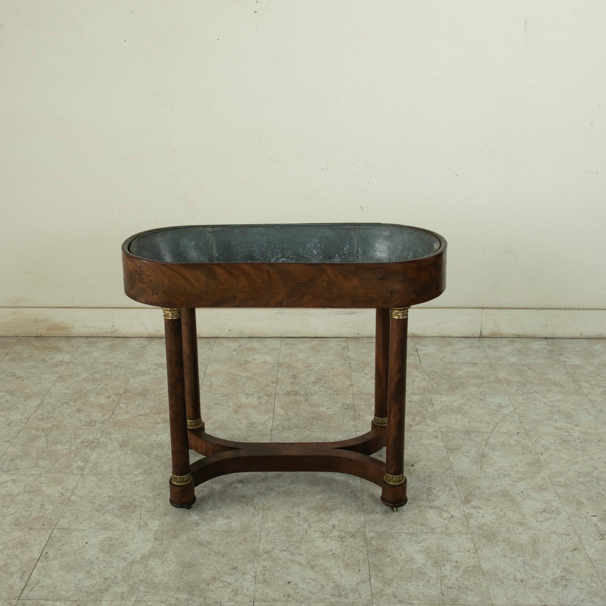 Early 20th Century French Empire Style Mahogany Planter Jardiniere Vitrine Table In Good Condition In Fayetteville, AR