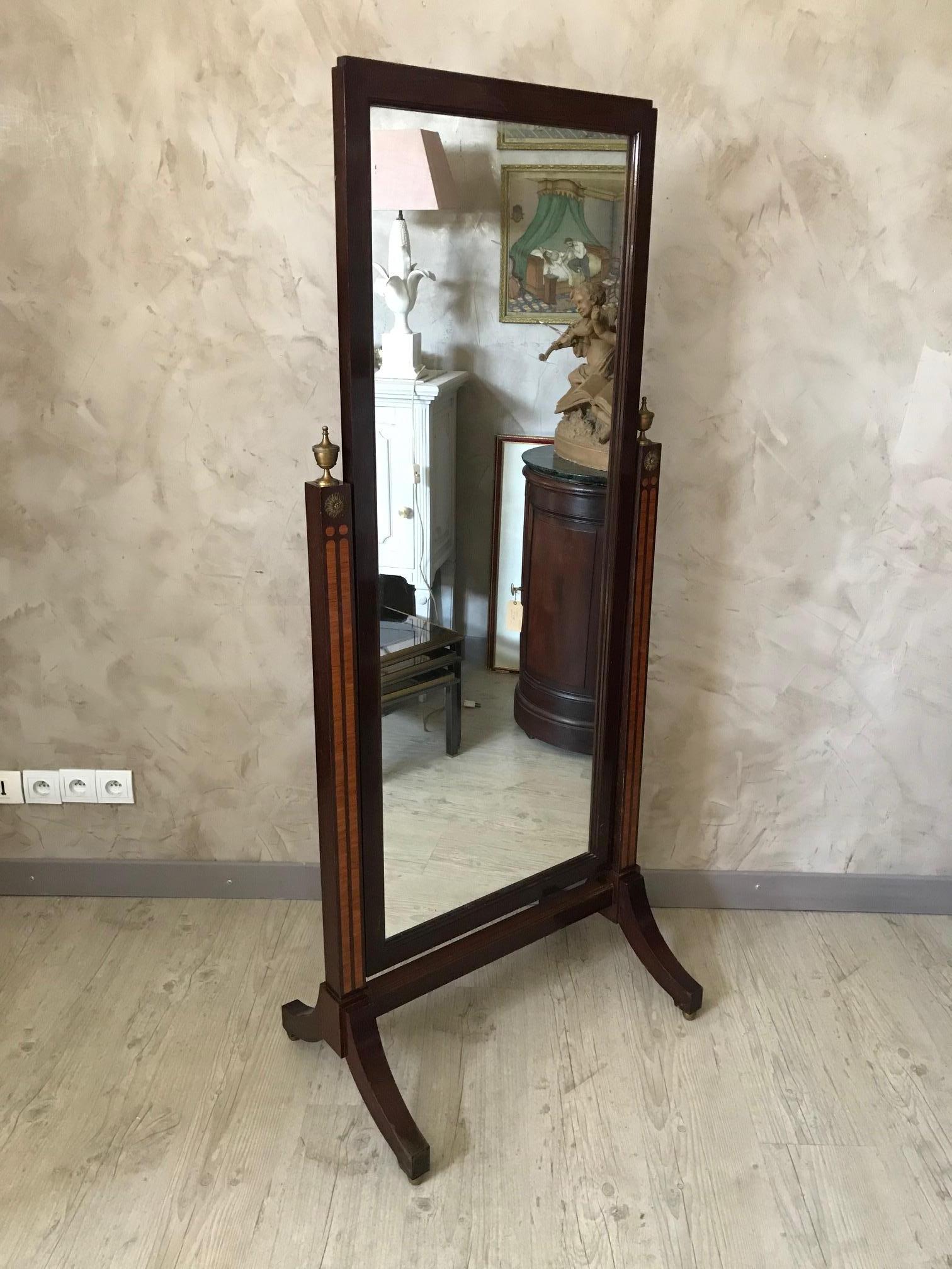 Very nice early 20th century French Empire style psyche from the 1900s. 
Large removable mirror adjustable thanks to two screw at the back.
Nice marquetry on the front. Full length mirror. 
Beautiful quality.