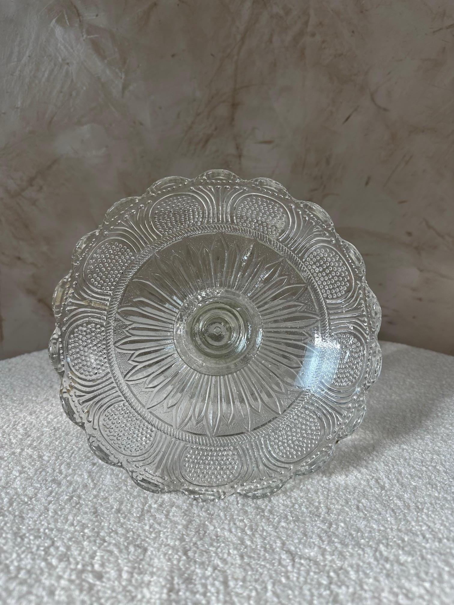Early 20th century French Engraved Glass Pedestal Dish, 1900s For Sale 3