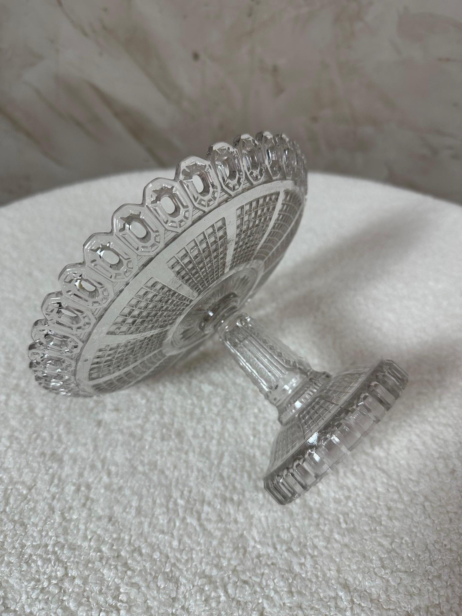 Frühes 20. Jahrhundert Französisch graviert Glas Sockel Schale, 1900s im Angebot 4