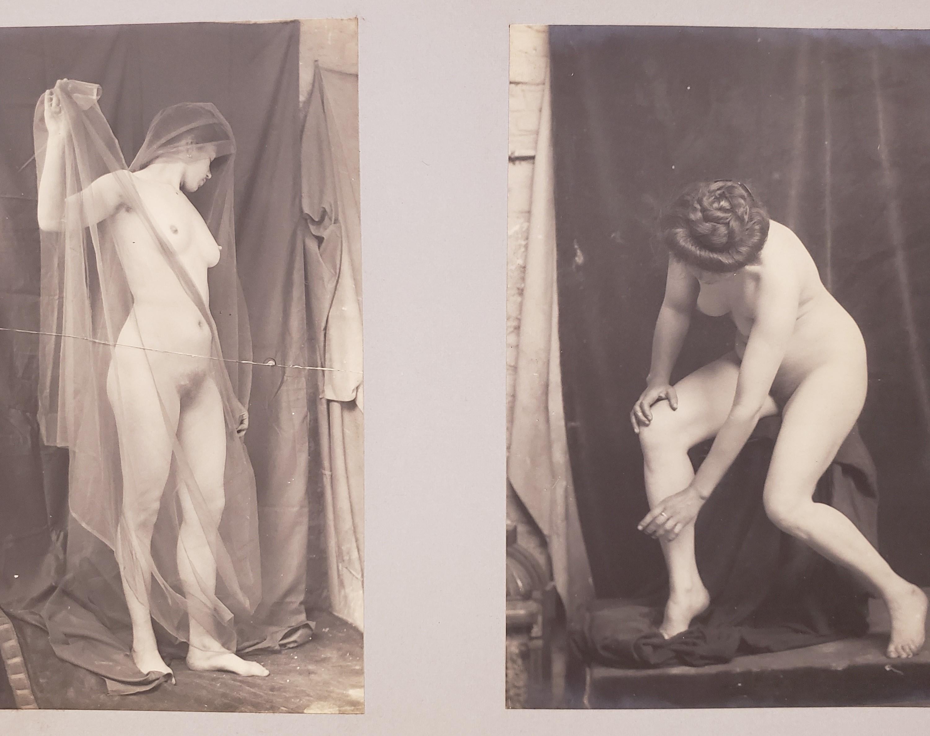Französische Erotik-Aktfotografien des frühen 20 (Papier) im Angebot