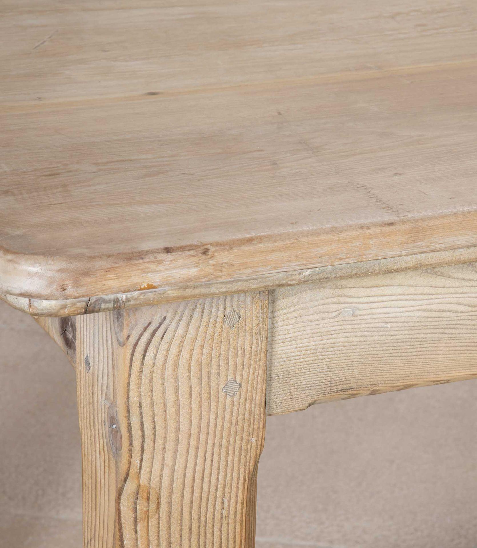 Mesa de comedor de granja francesa de principios del siglo XX De campo en venta