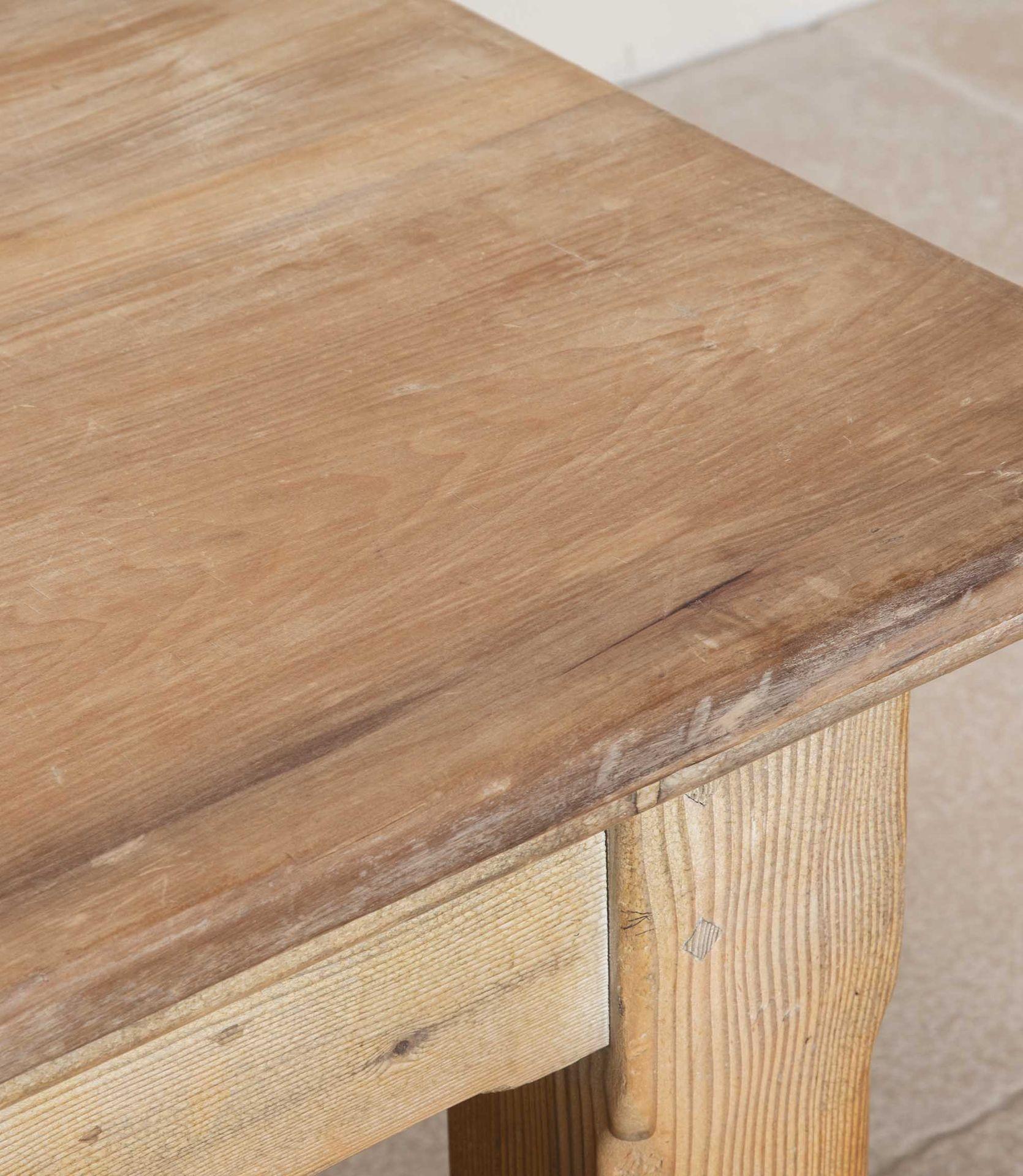 Mesa de comedor de granja francesa de principios del siglo XX en venta 2