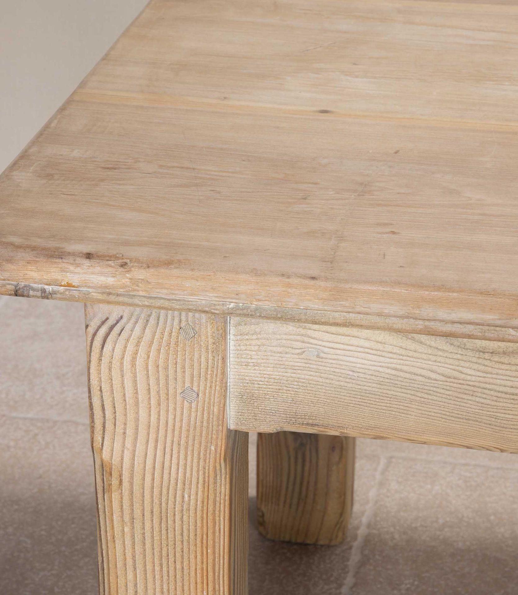 Mesa de comedor de granja francesa de principios del siglo XX en venta 3