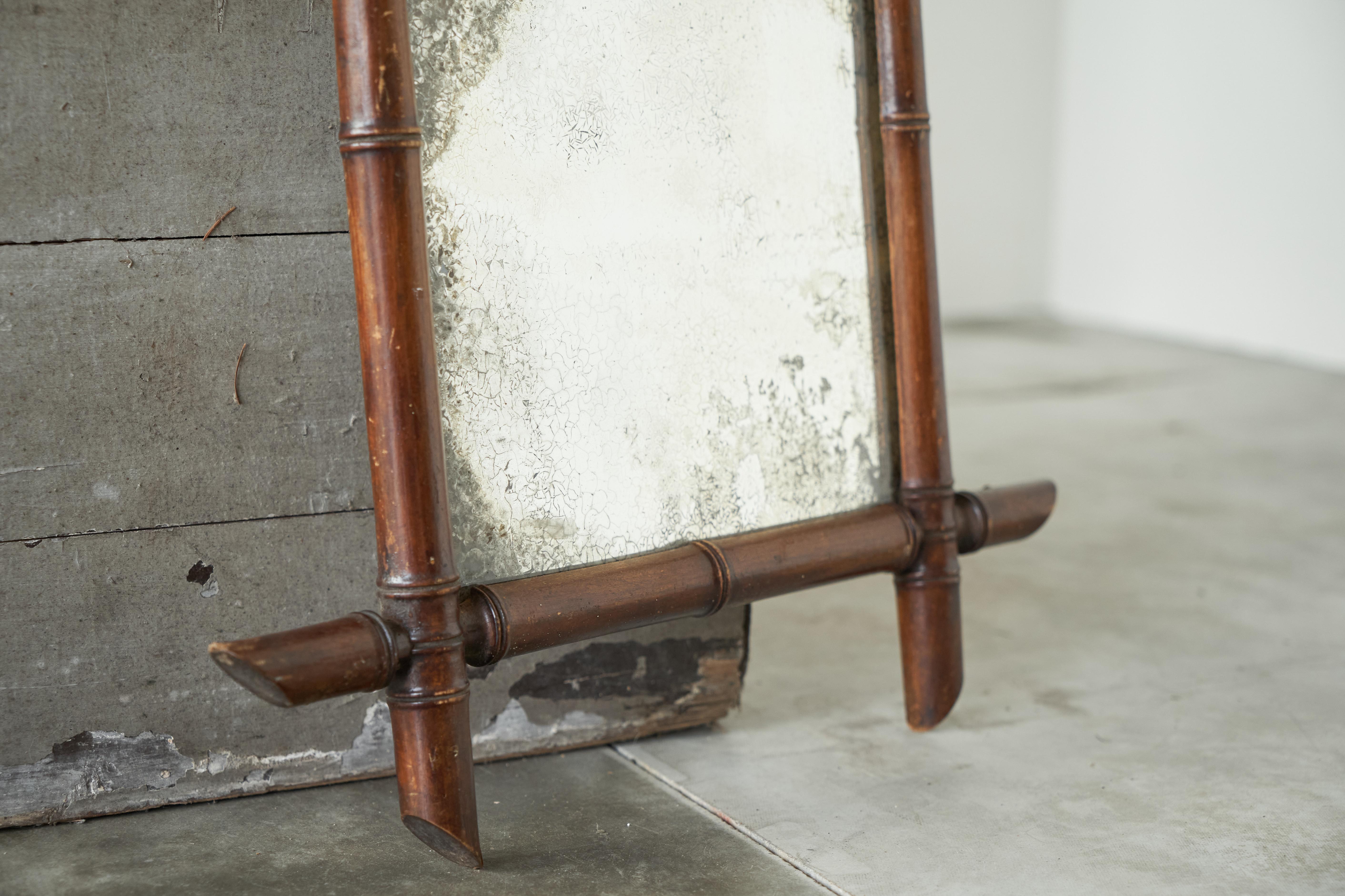 Art Déco Specchio in finto bambù francese dell'inizio del XX secolo, in Wood e con piastra a specchio invecchiato in vendita