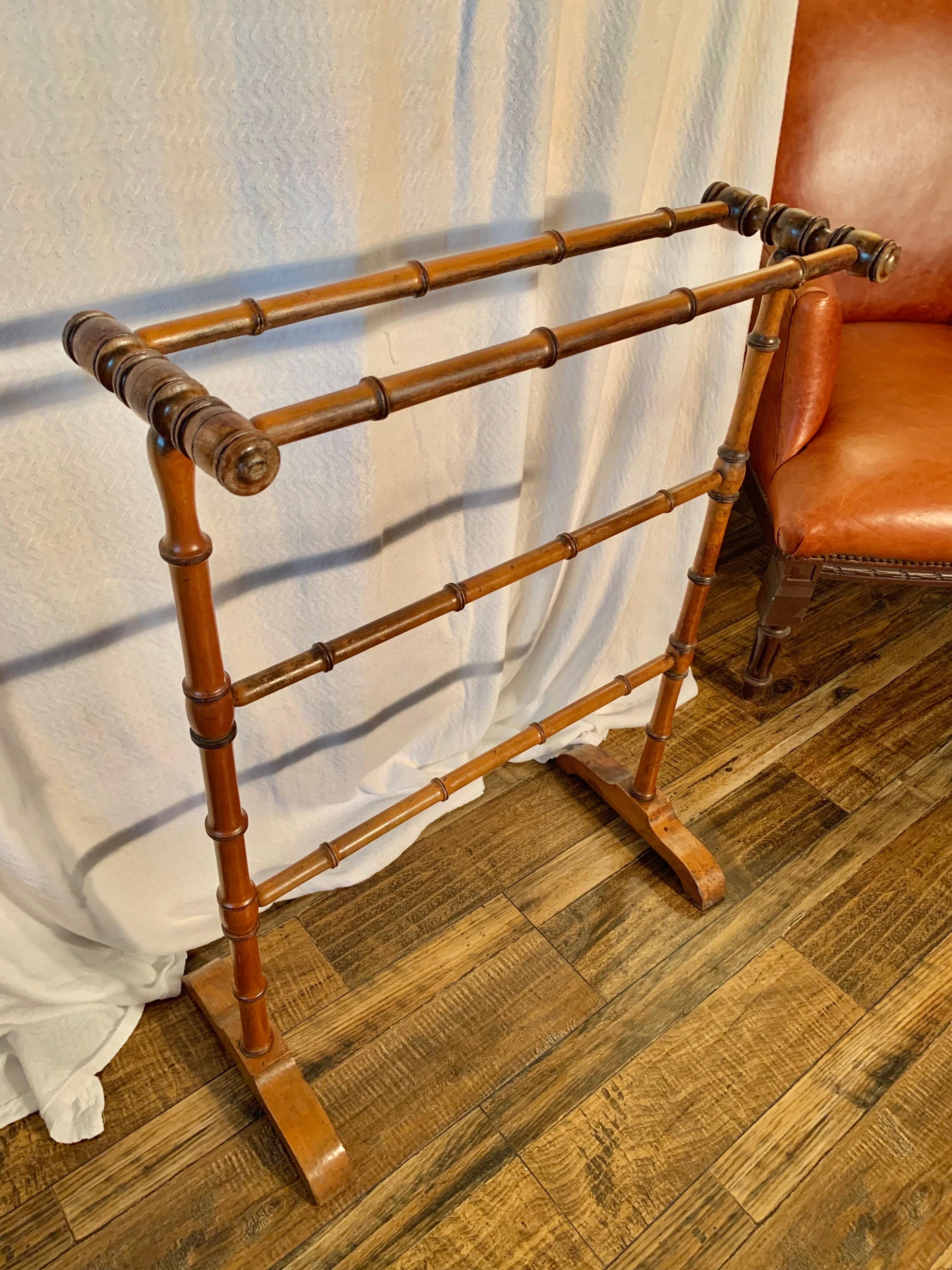 Early 20th Century French Faux Bamboo Towel Rack or Quilt Stand In Good Condition In Burton, TX