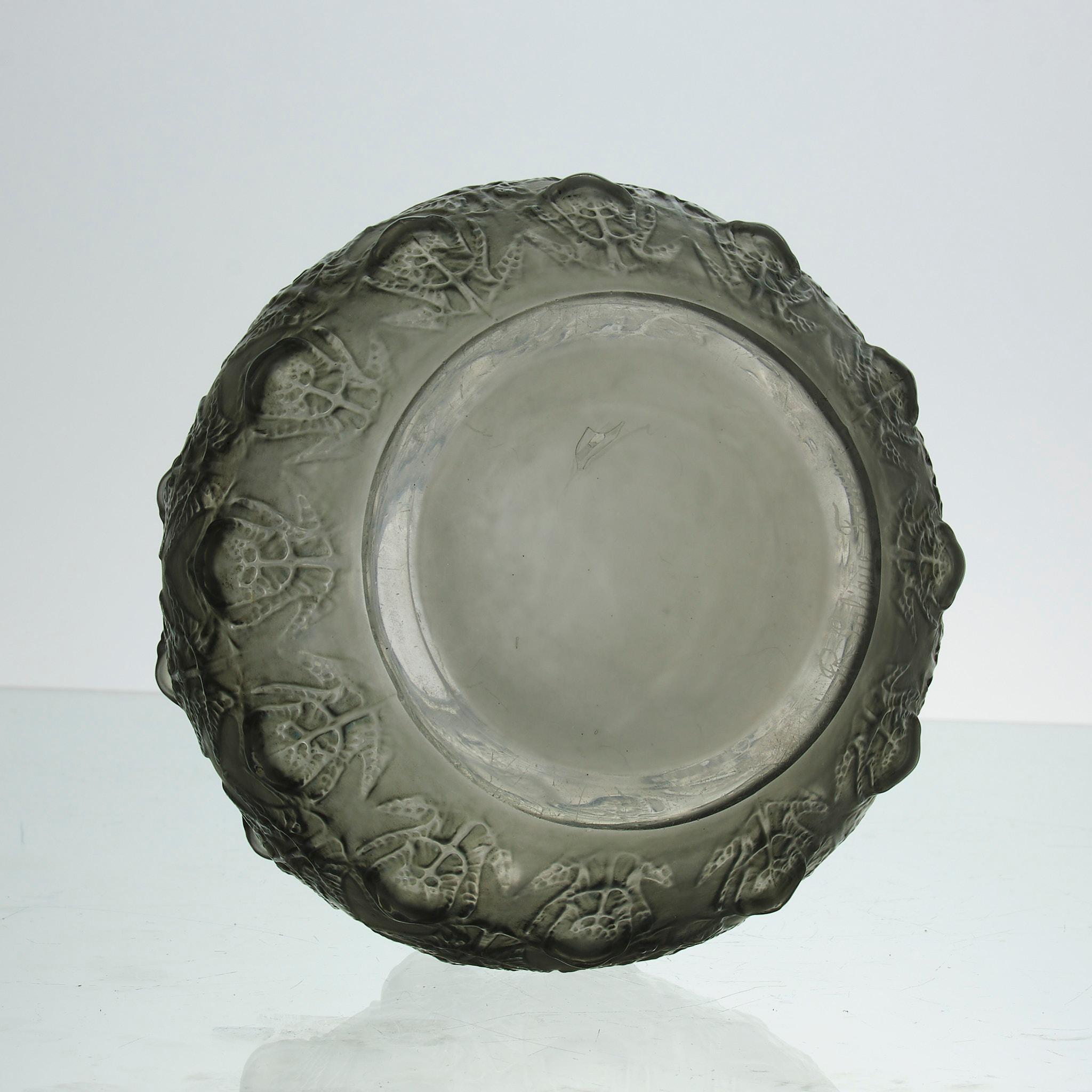 Vase en verre dépoli du début du 20e siècle intitulé 