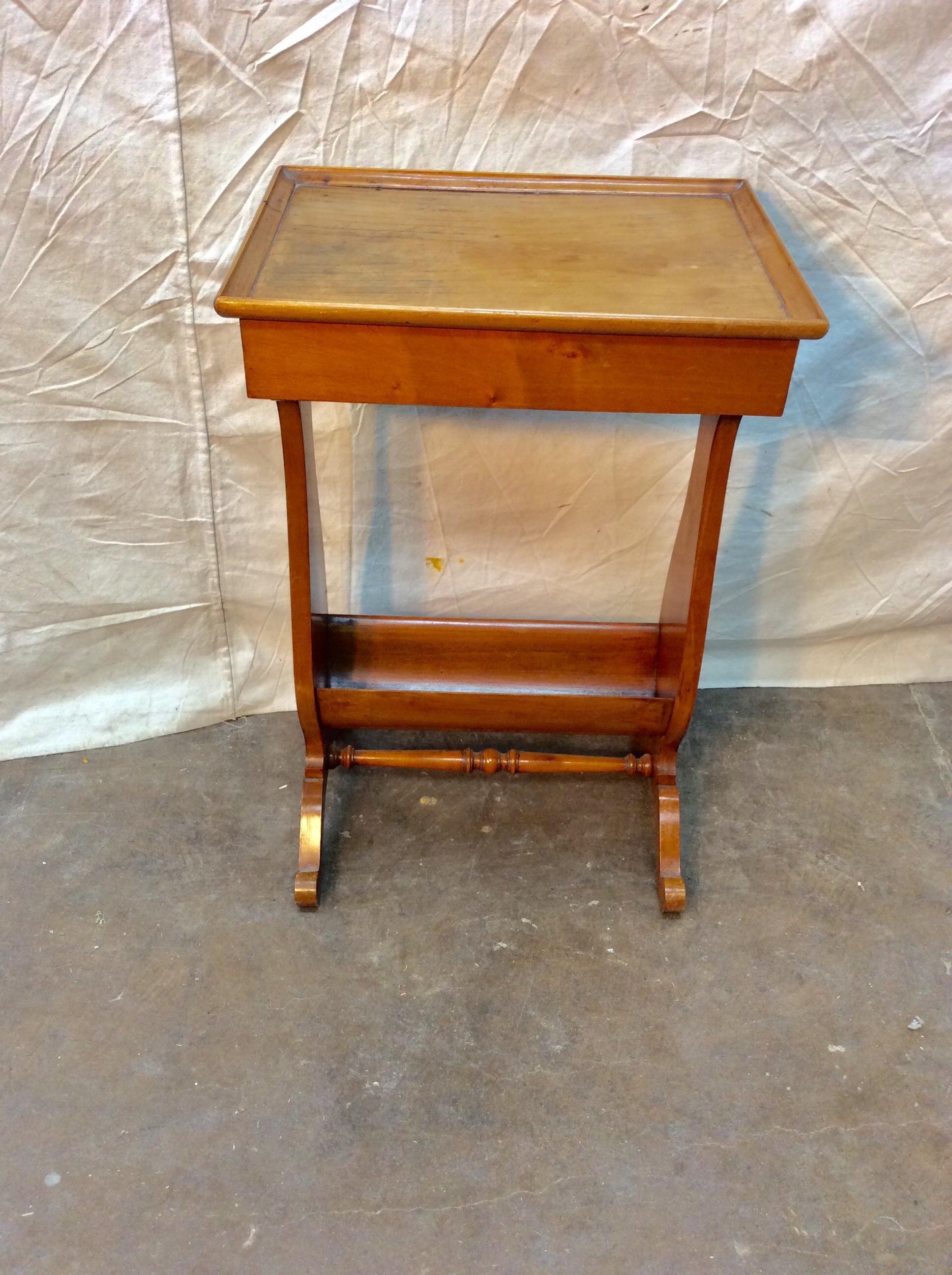 Early 20th Century French Fruitwood One Drawer Side Table 7