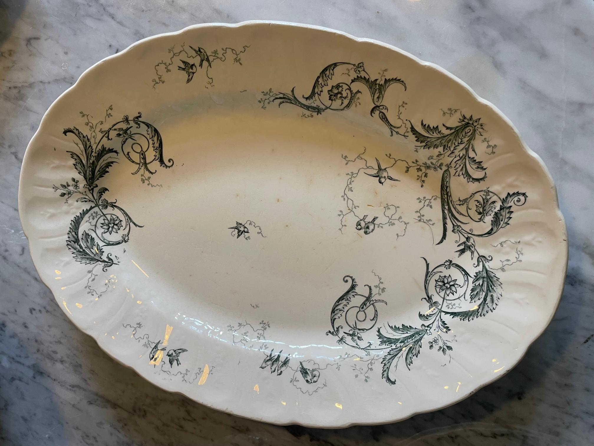Early 20th Century French Gien Porcelain Table Service, 1900s 1