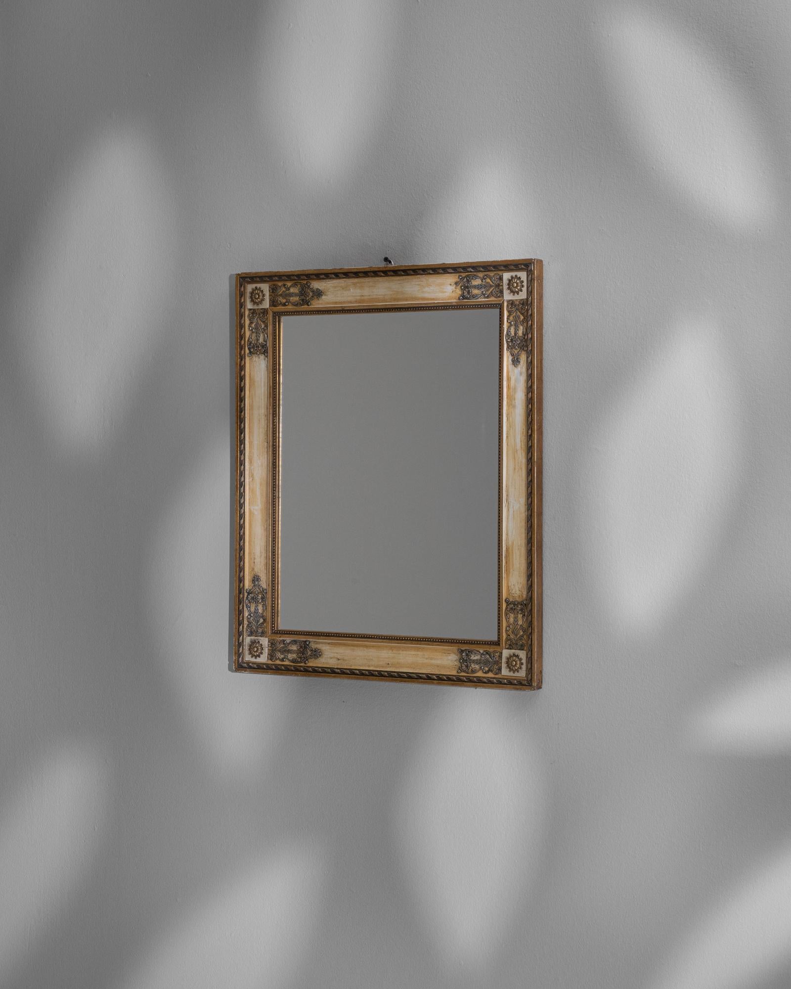 Early 20th Century French Gilded Wood Mirror For Sale 3
