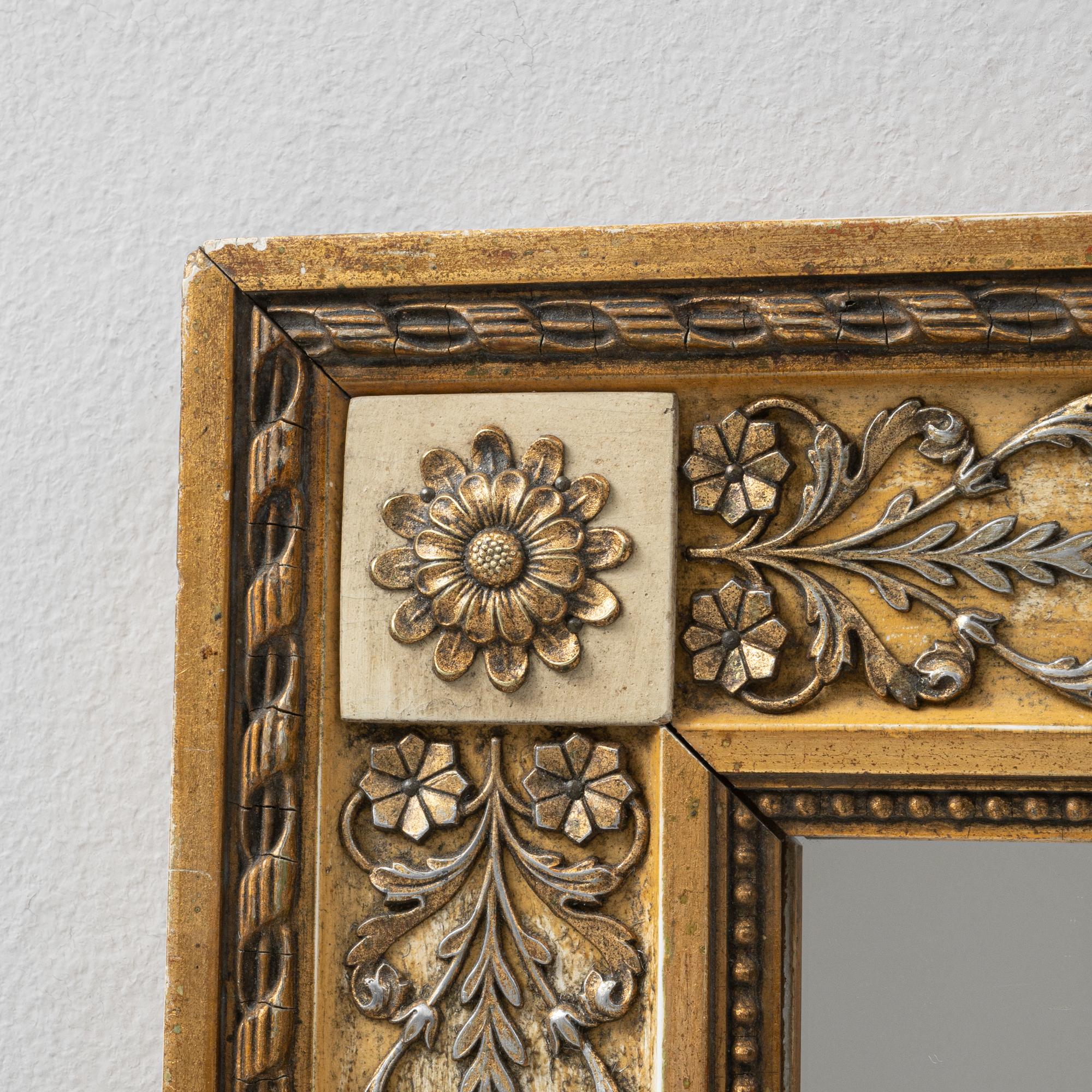 Early 20th Century French Gilded Wood Mirror For Sale 5