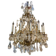 Lampadario francese in bronzo dorato e cristallo dei primi del Novecento