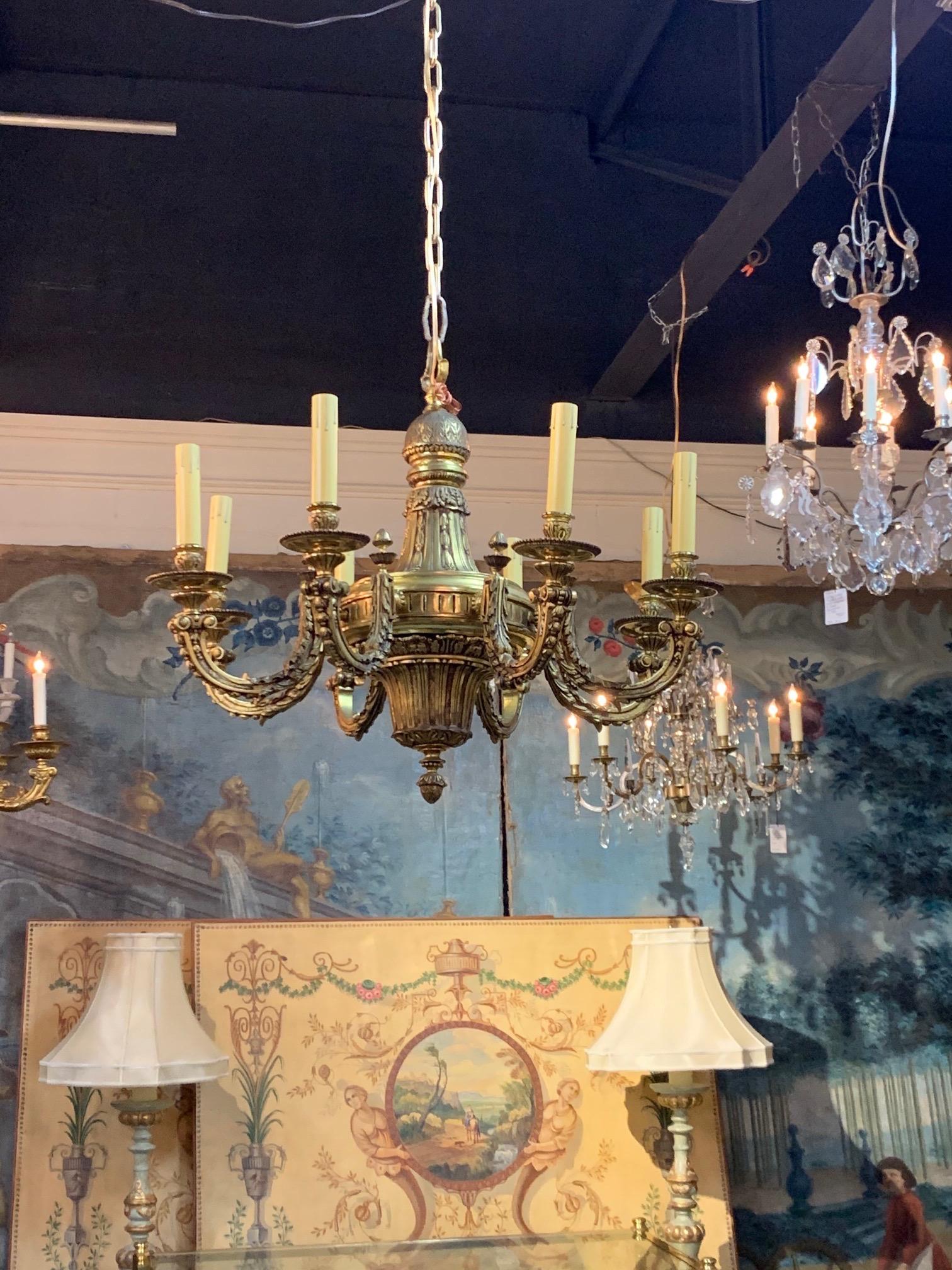 Early 20th Century French Gilt Bronze Chandelier with 8-Lights 3