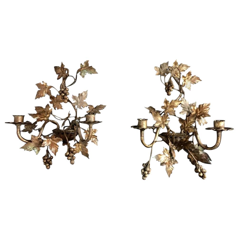 Early 20th Century French Gilt Grape Vine Wall Sconces For Sale