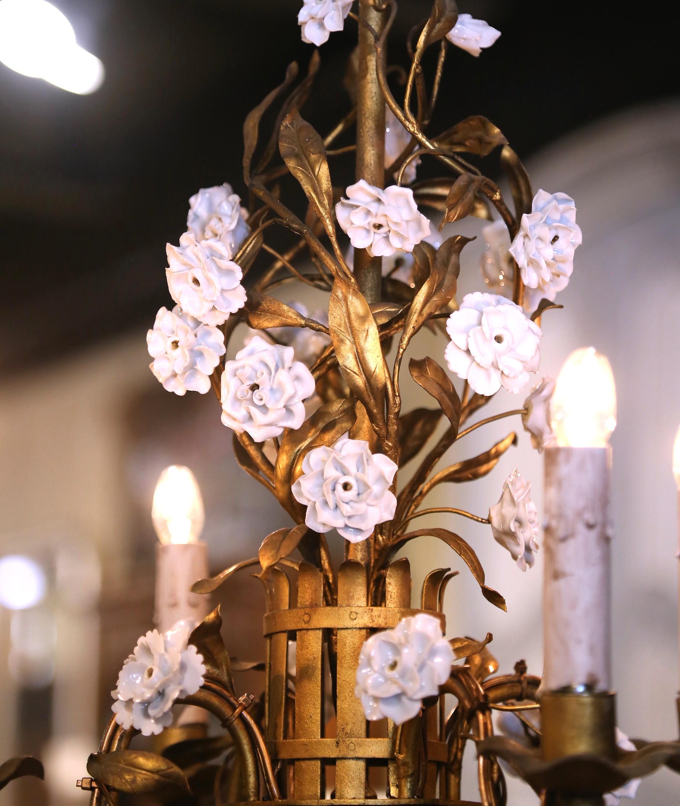 Early 20th Century French Gilt Metal & Porcelain Flowers Four-Light Chandelier In Excellent Condition For Sale In Dallas, TX