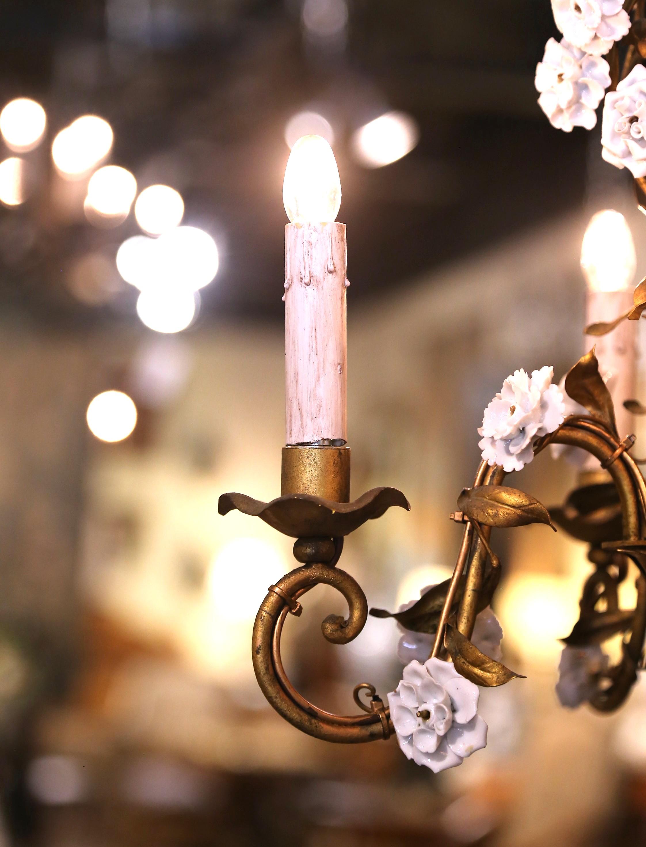 Early 20th Century French Gilt Metal & Porcelain Flowers Four-Light Chandelier For Sale 1