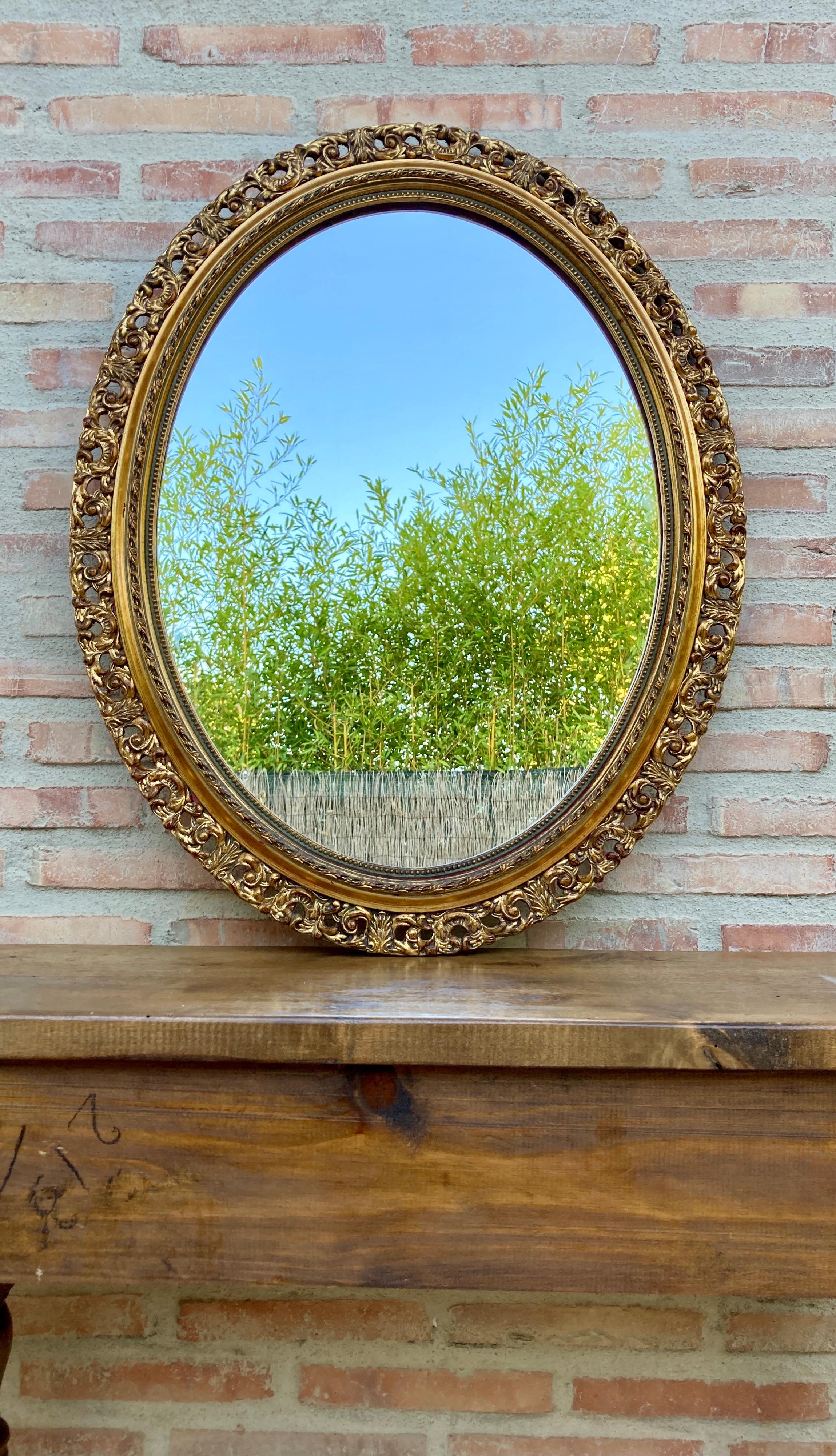 Early 20th Century French Giltwood Wall Mirror In Good Condition For Sale In Miami, FL