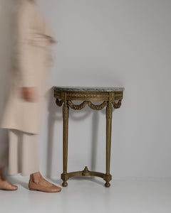 Consolle francese in oro e legno dorato in stile Luigi XVI dei primi anni del XX secolo con piano in marmo