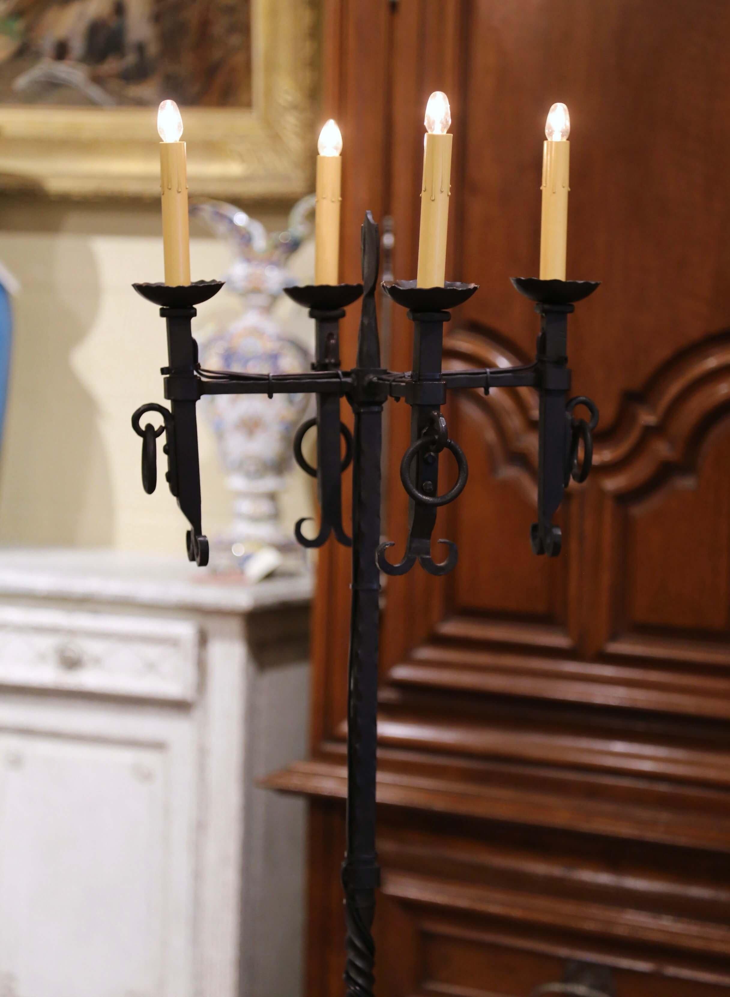 Early 20th Century French Gothic Forged Iron Four-Light Floor Lamp In Excellent Condition For Sale In Dallas, TX