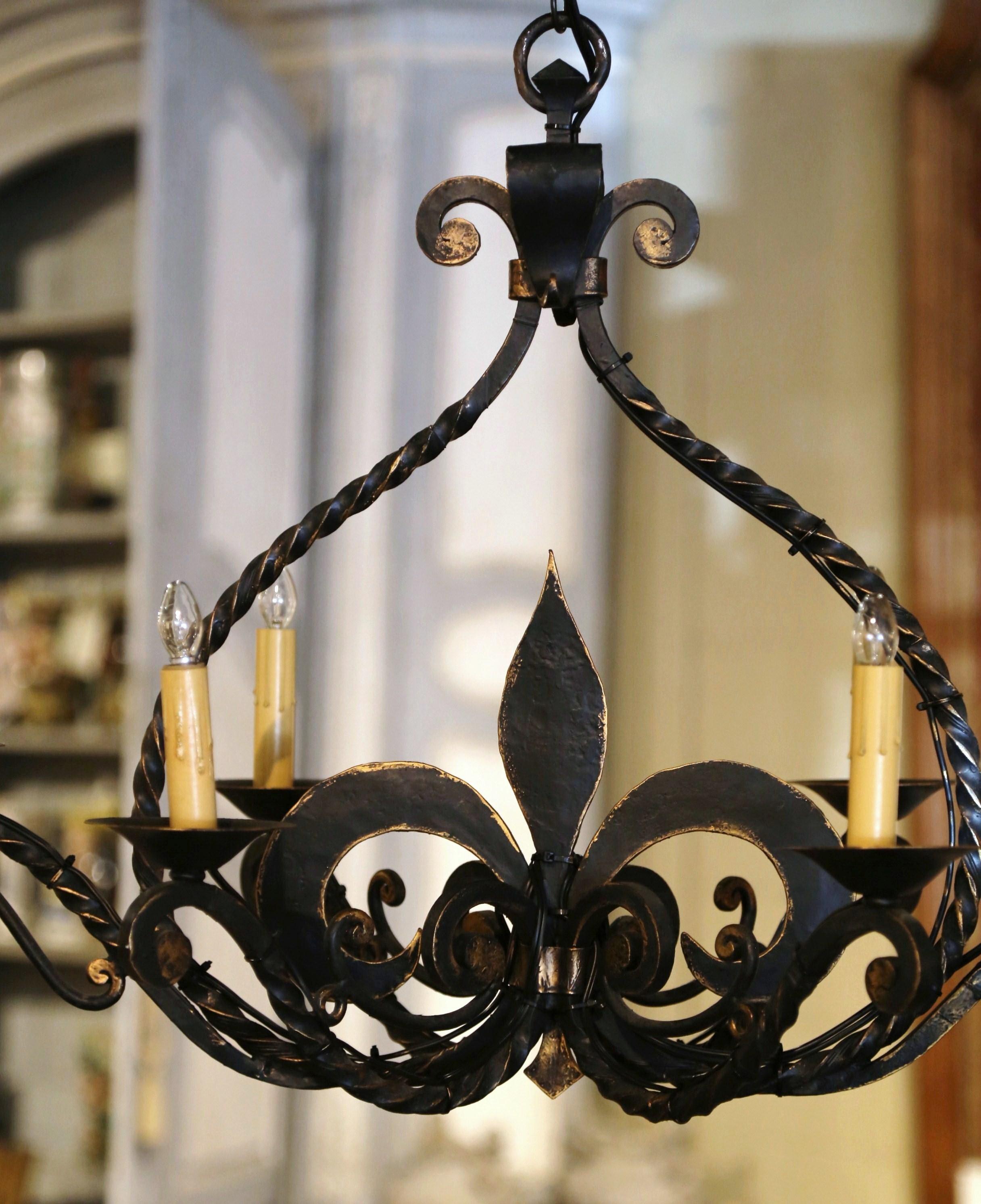  Early 20th Century French Gothic Wrought Iron Six-Light Fleur-de-Lys Chandelier In Excellent Condition For Sale In Dallas, TX