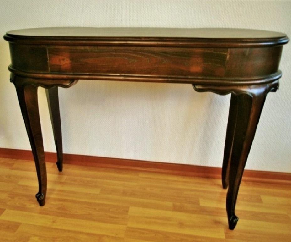Early 20th Century French Hand Carved Oak Kidney Shaped Console Table or Desk For Sale 7
