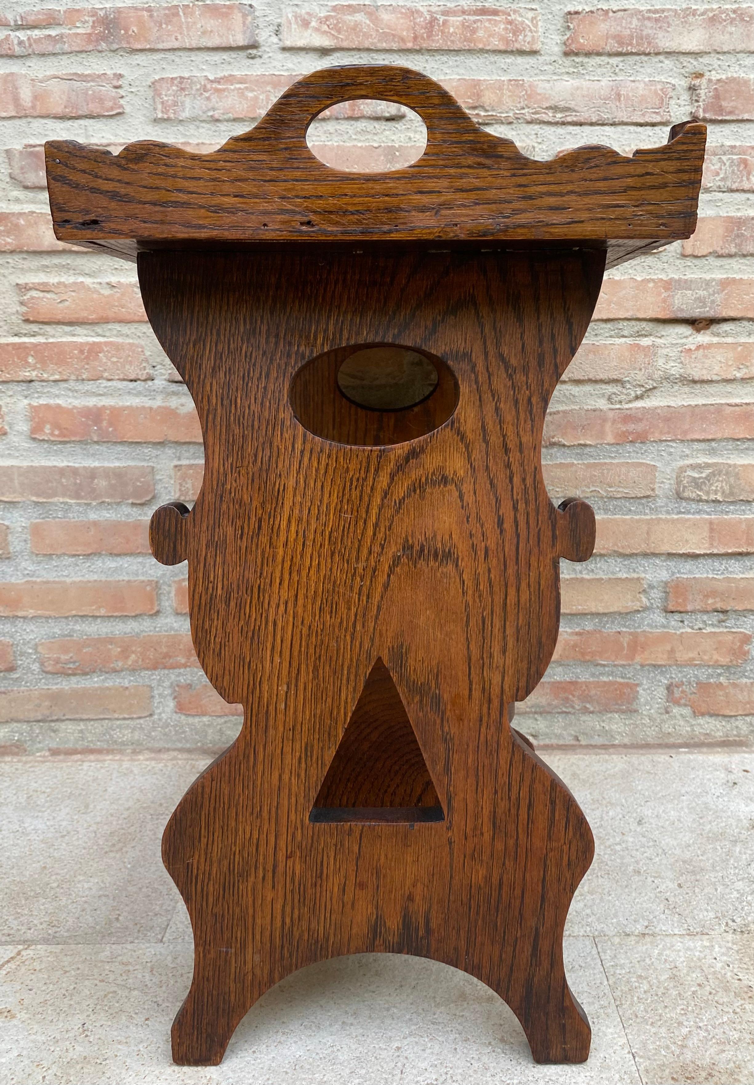 Carrello bar francese di Oak intagliato a mano dei primi del Novecento, anni '20 In condizioni buone in vendita a Miami, FL