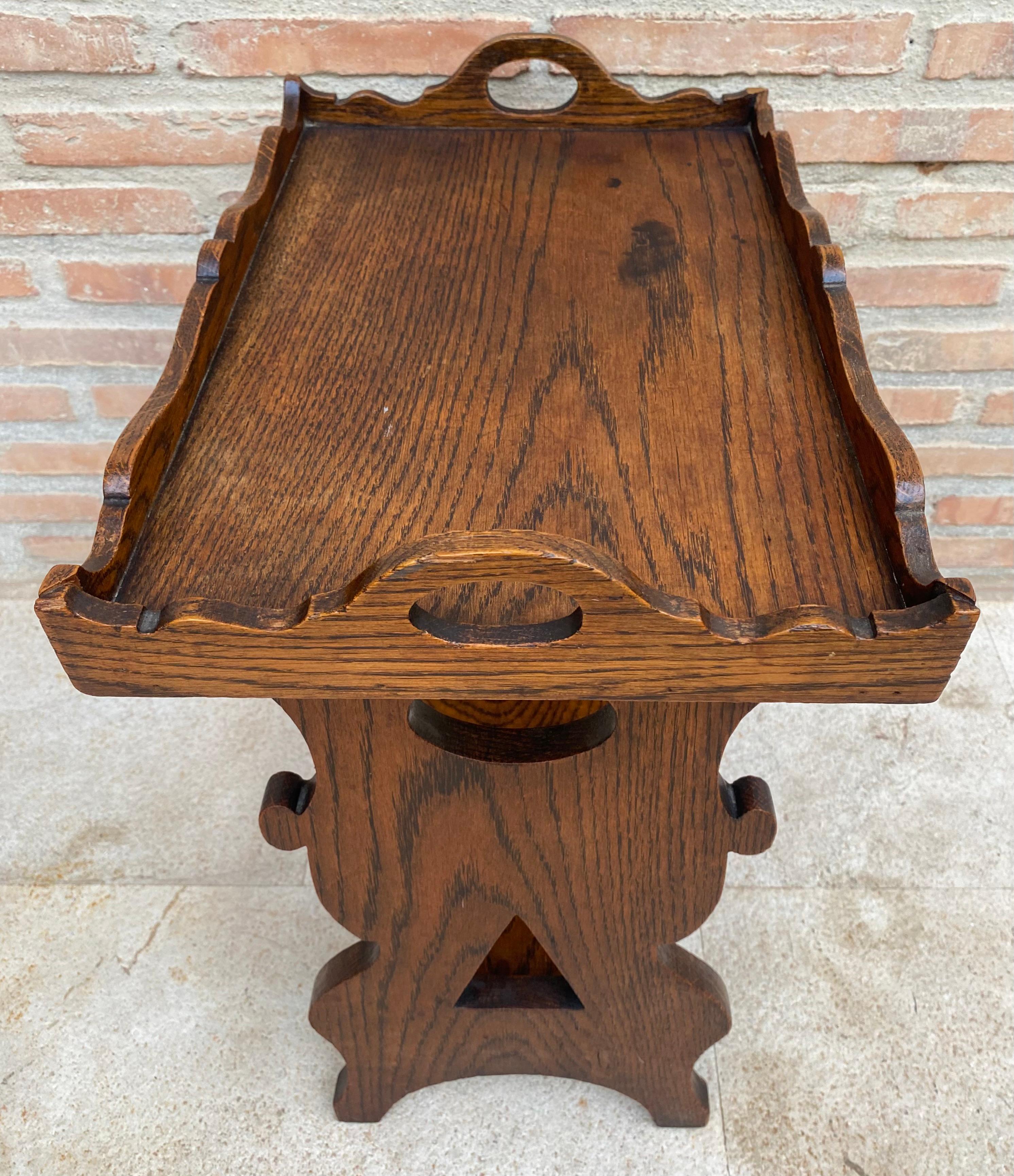Quercia Carrello bar francese di Oak intagliato a mano dei primi del Novecento, anni '20 in vendita
