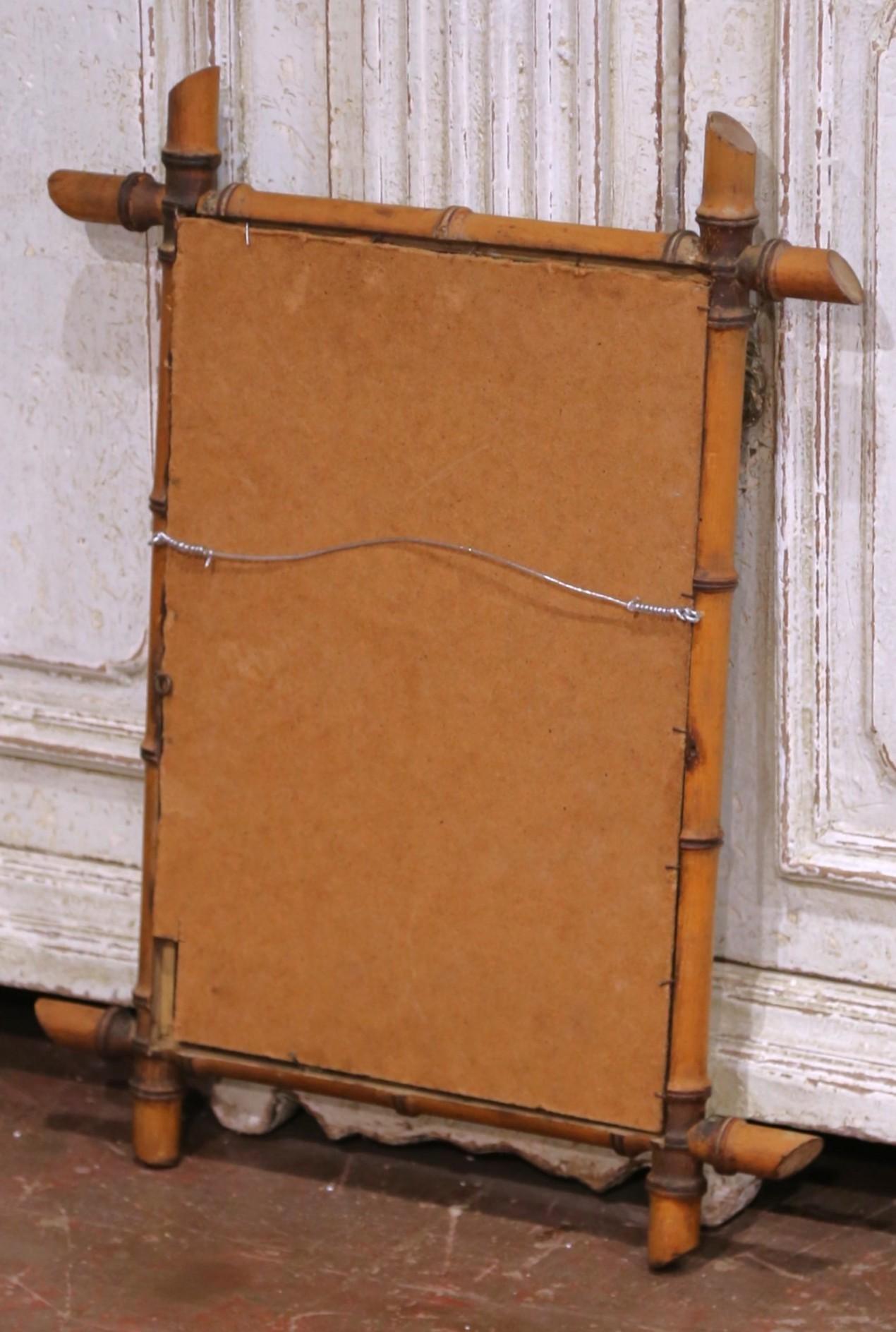 Espejo de pared francés de principios del siglo XX tallado a mano en nogal imitación bambú en venta 3
