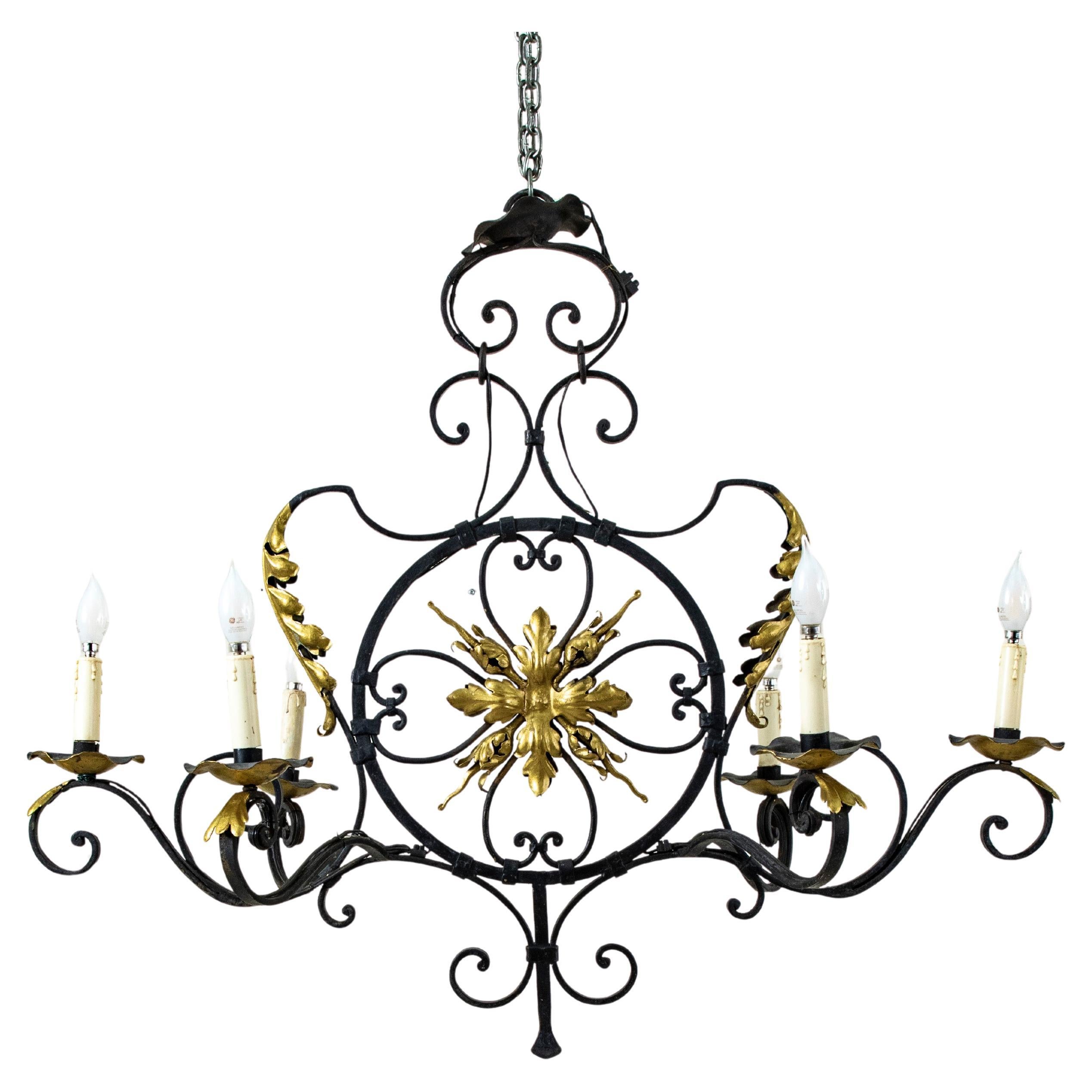 Early 20th Century French Hand Forged Iron and Gilt Metal Chandelier, Six Lights en vente