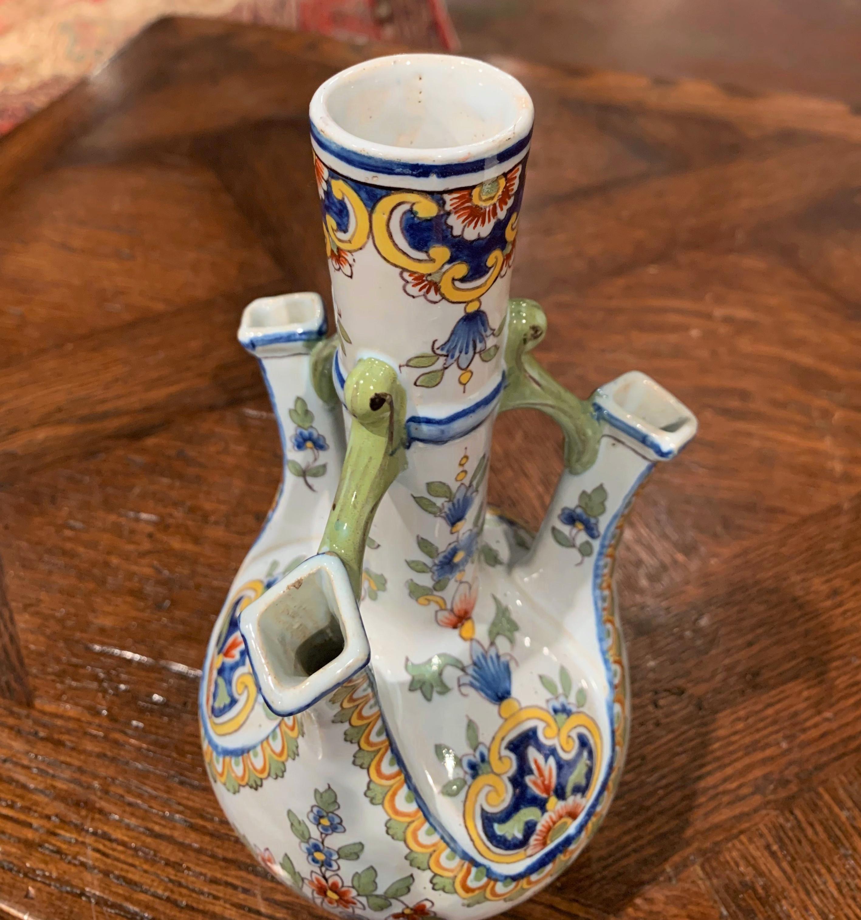Early 20th Century French Hand Painted Faience Bouquetiere from Rouen For Sale 3